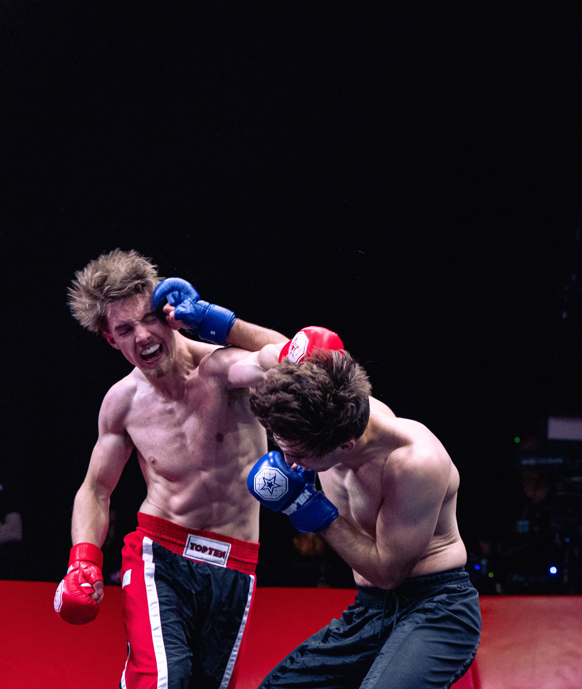 TOTAL KOMBAT O2 ARENA LONDON