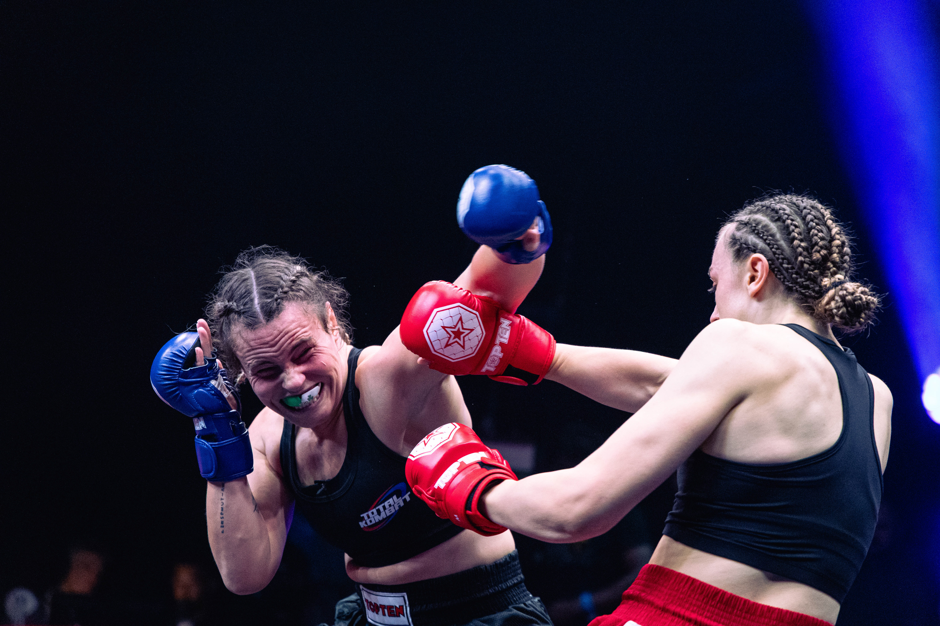 TOTAL KOMBAT O2 ARENA LONDON