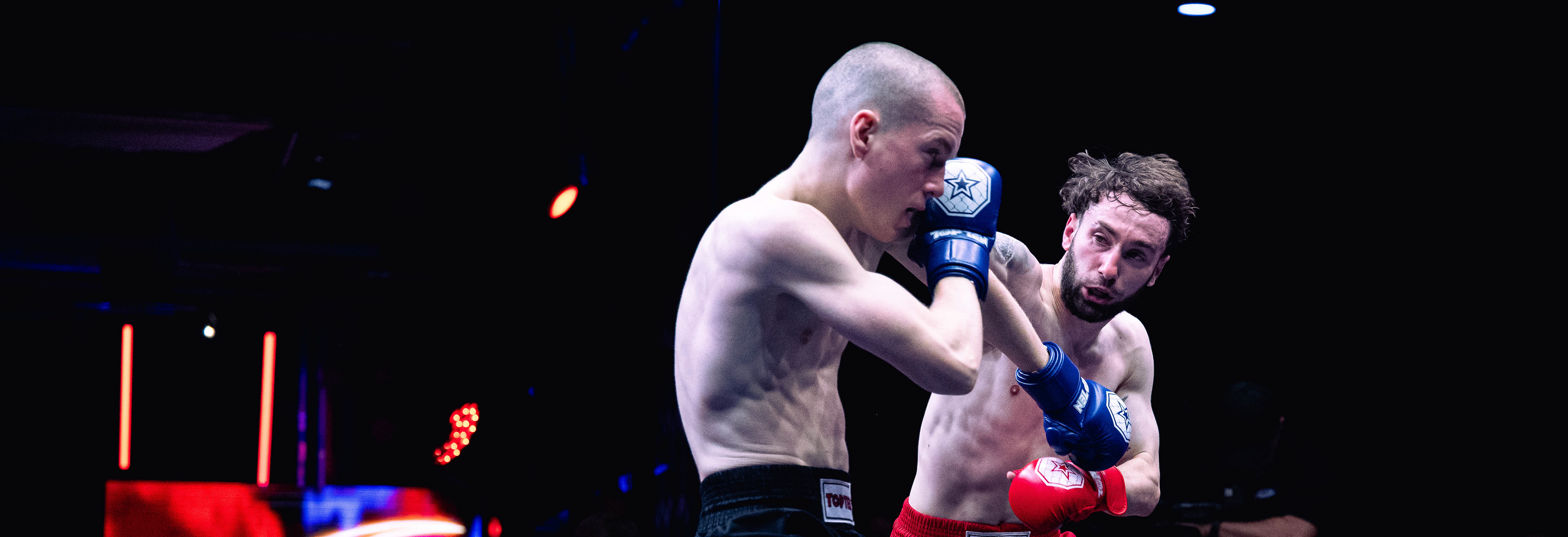 TOTAL KOMBAT O2 ARENA LONDON