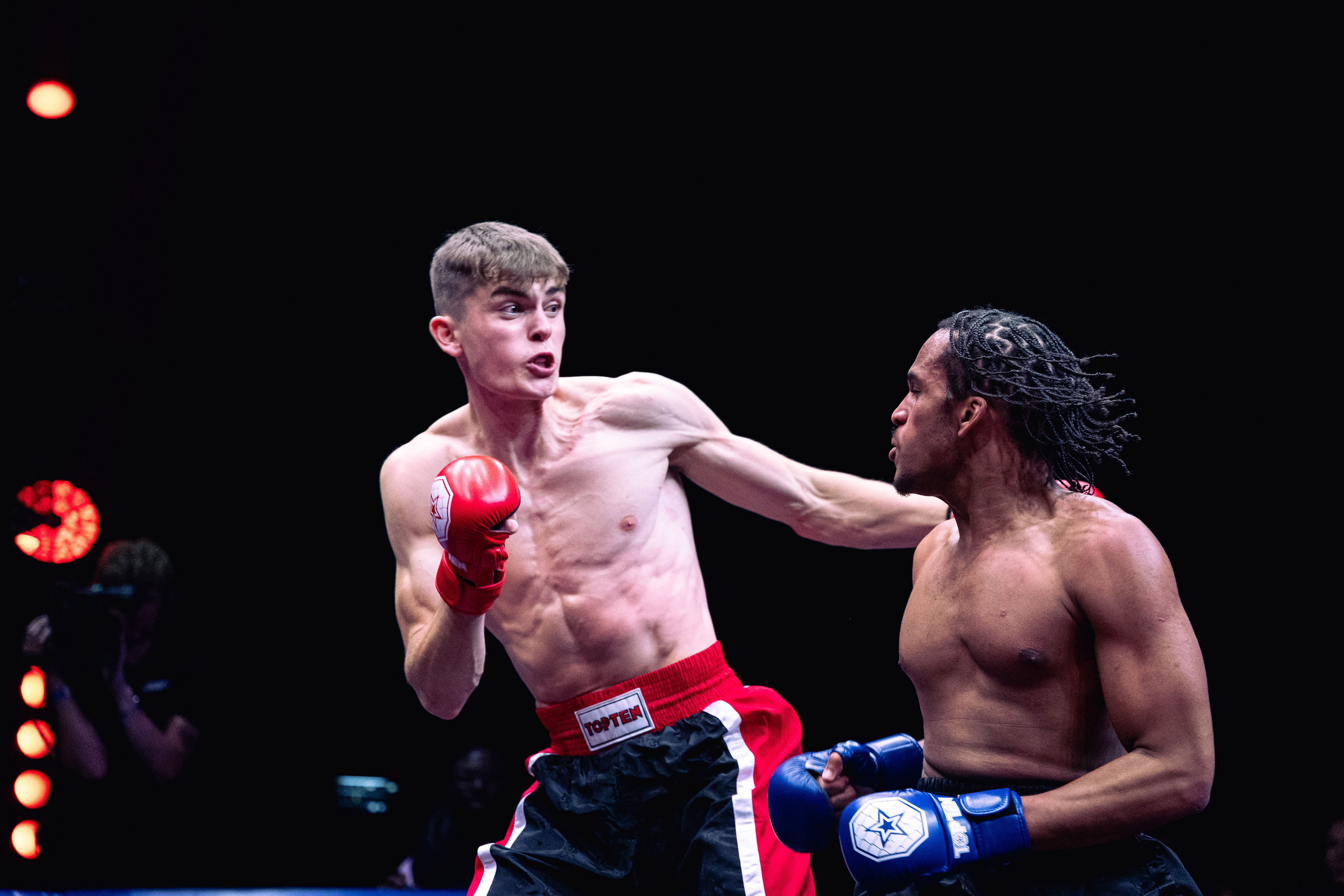 TOTAL KOMBAT O2 ARENA LONDON