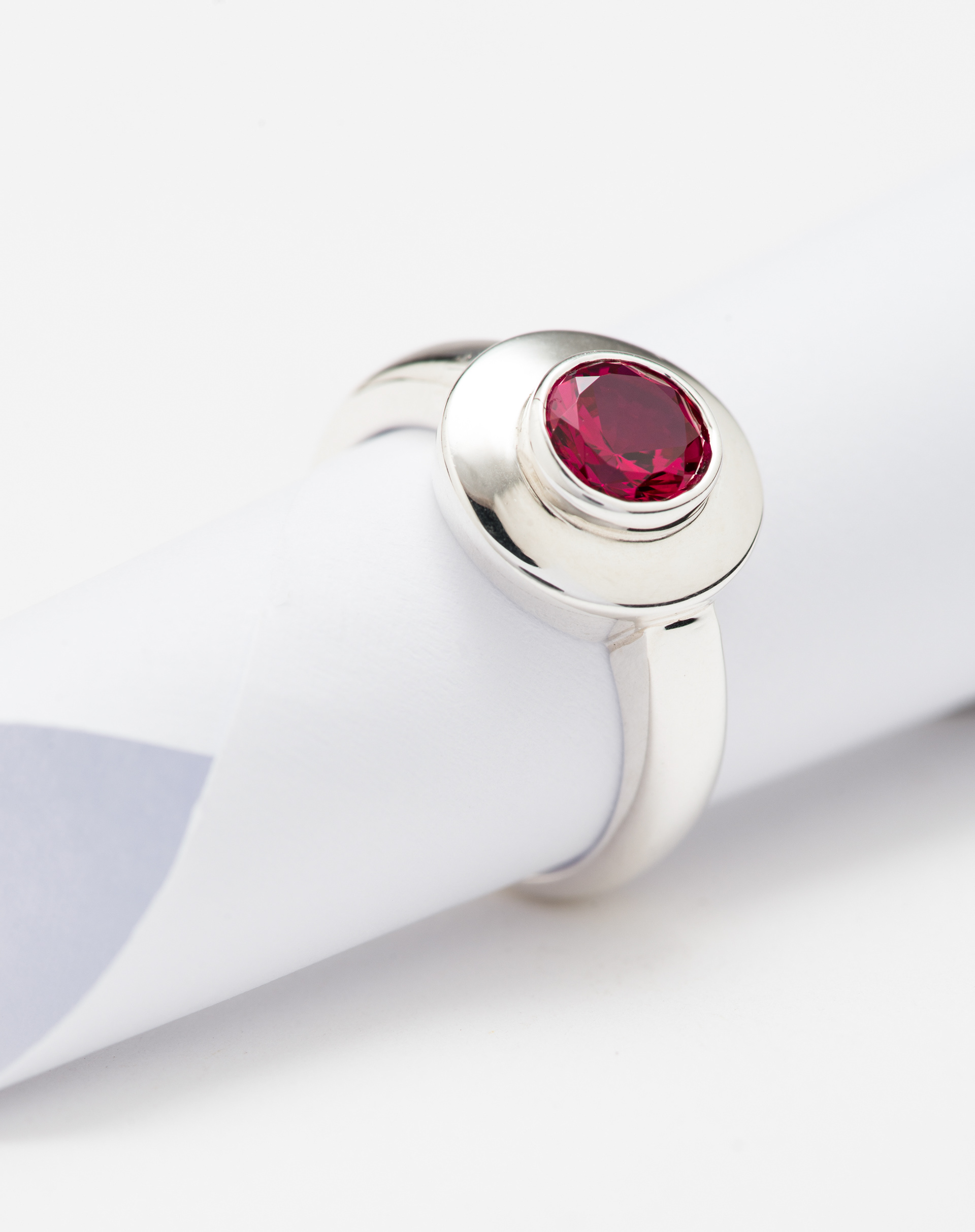 Ring with ruby