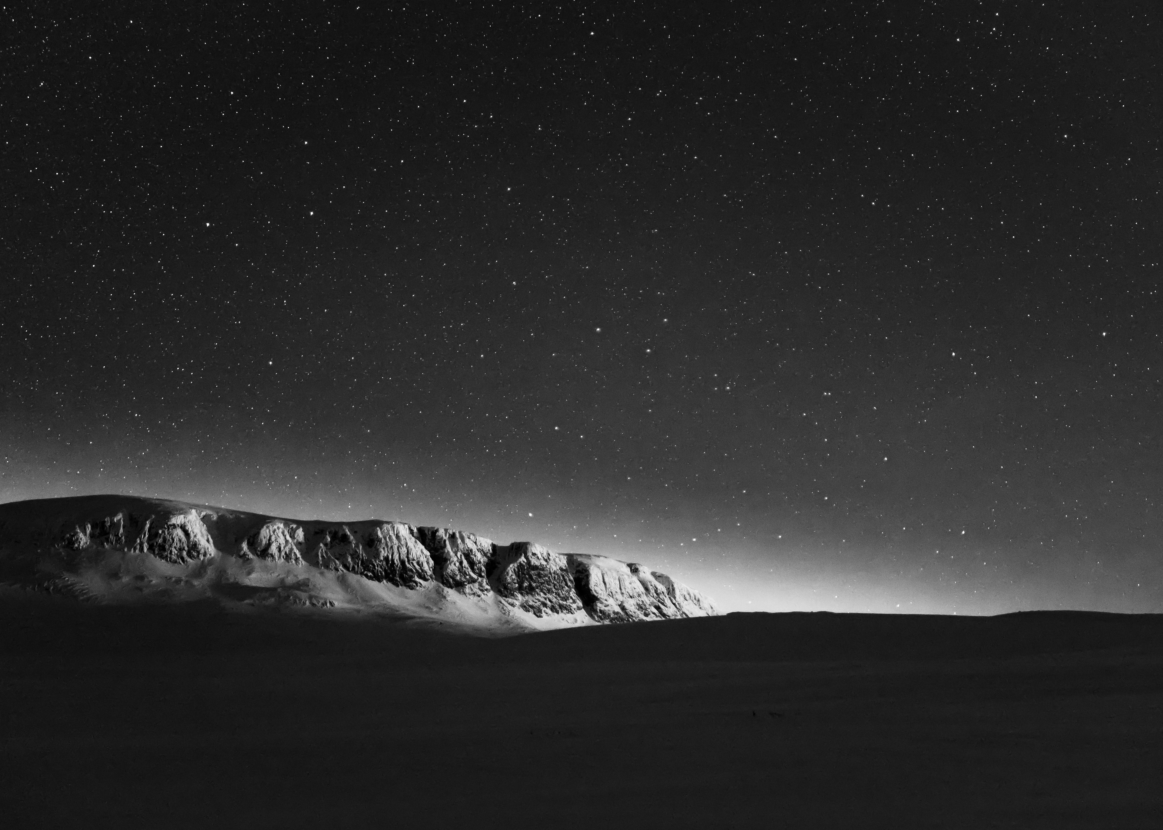 Hallingskarvet/Night (Available from NOK 9000, depending on size and print material*)