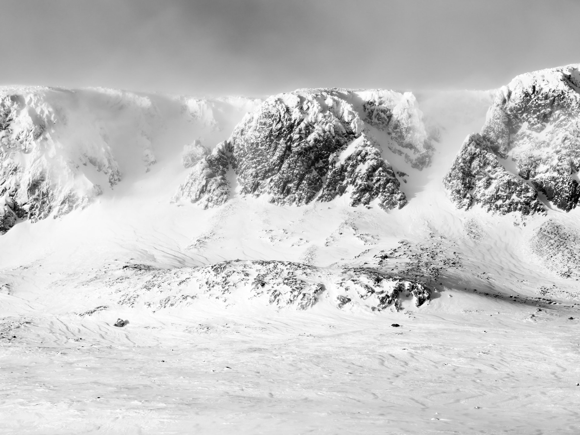 Hallingskarvet/Winter/Storm (Available from NOK 9000, depending on size and print material*)