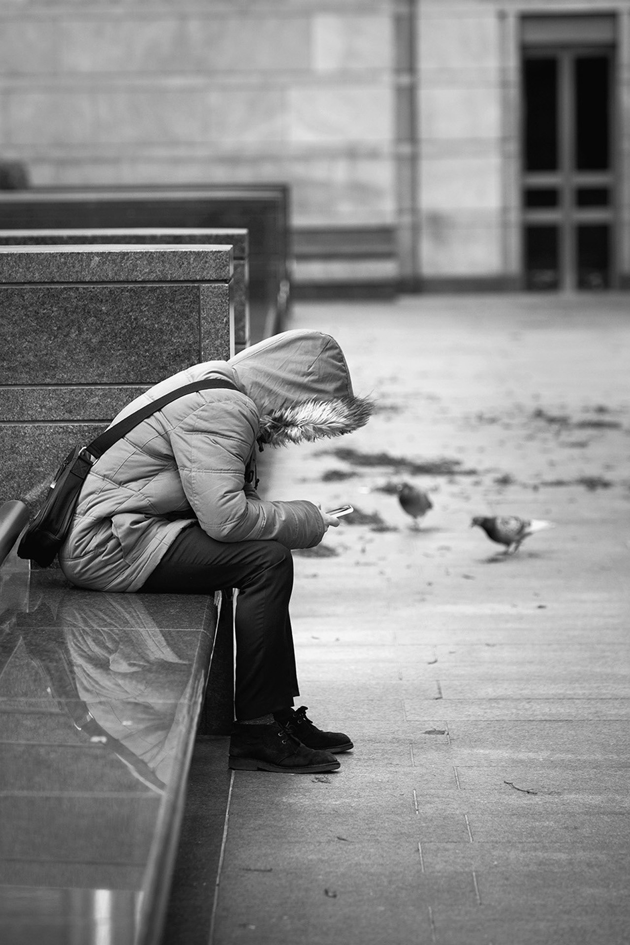 Texting in the wind and rain, Canary Wharf