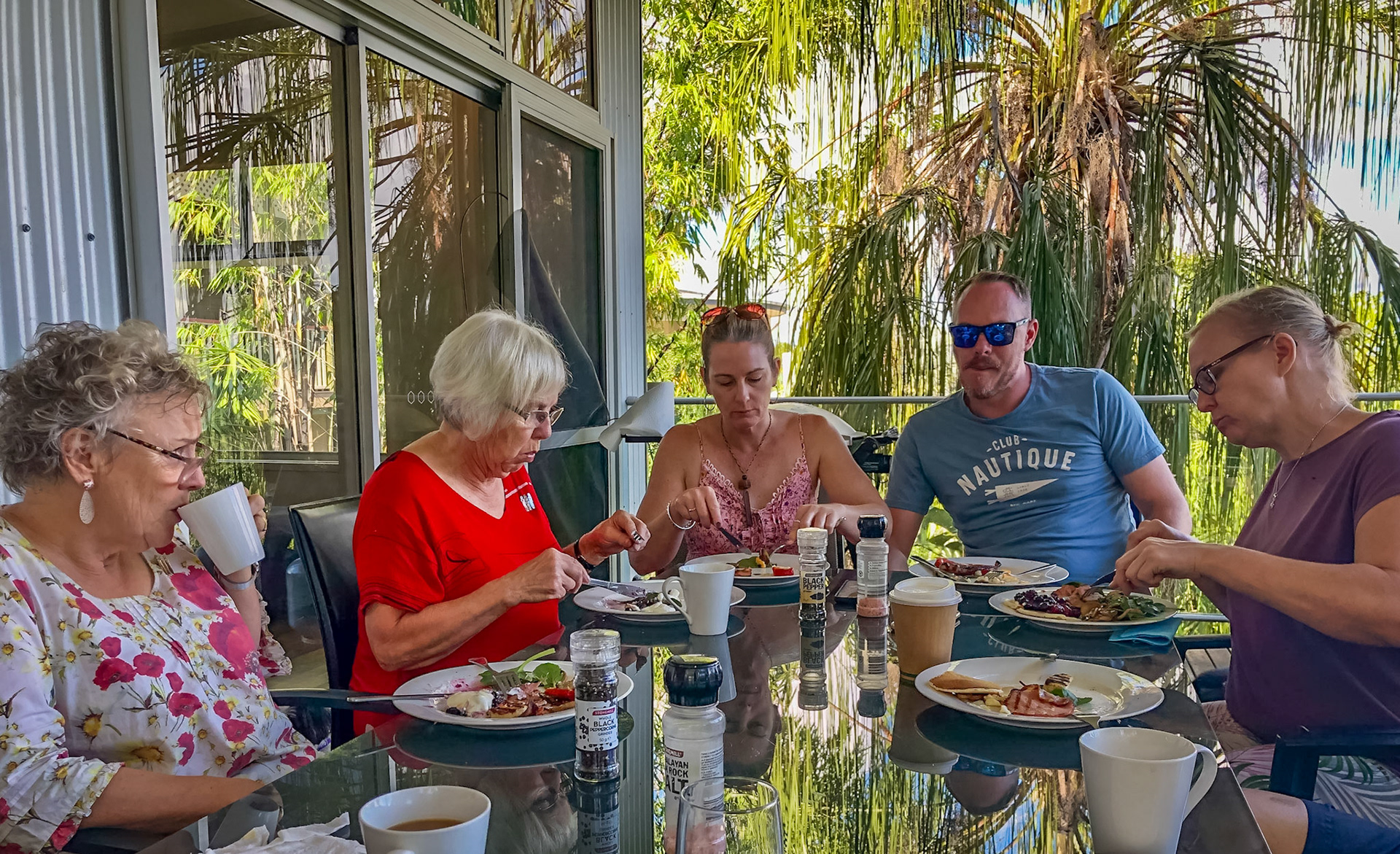 Big Breakfast with the family