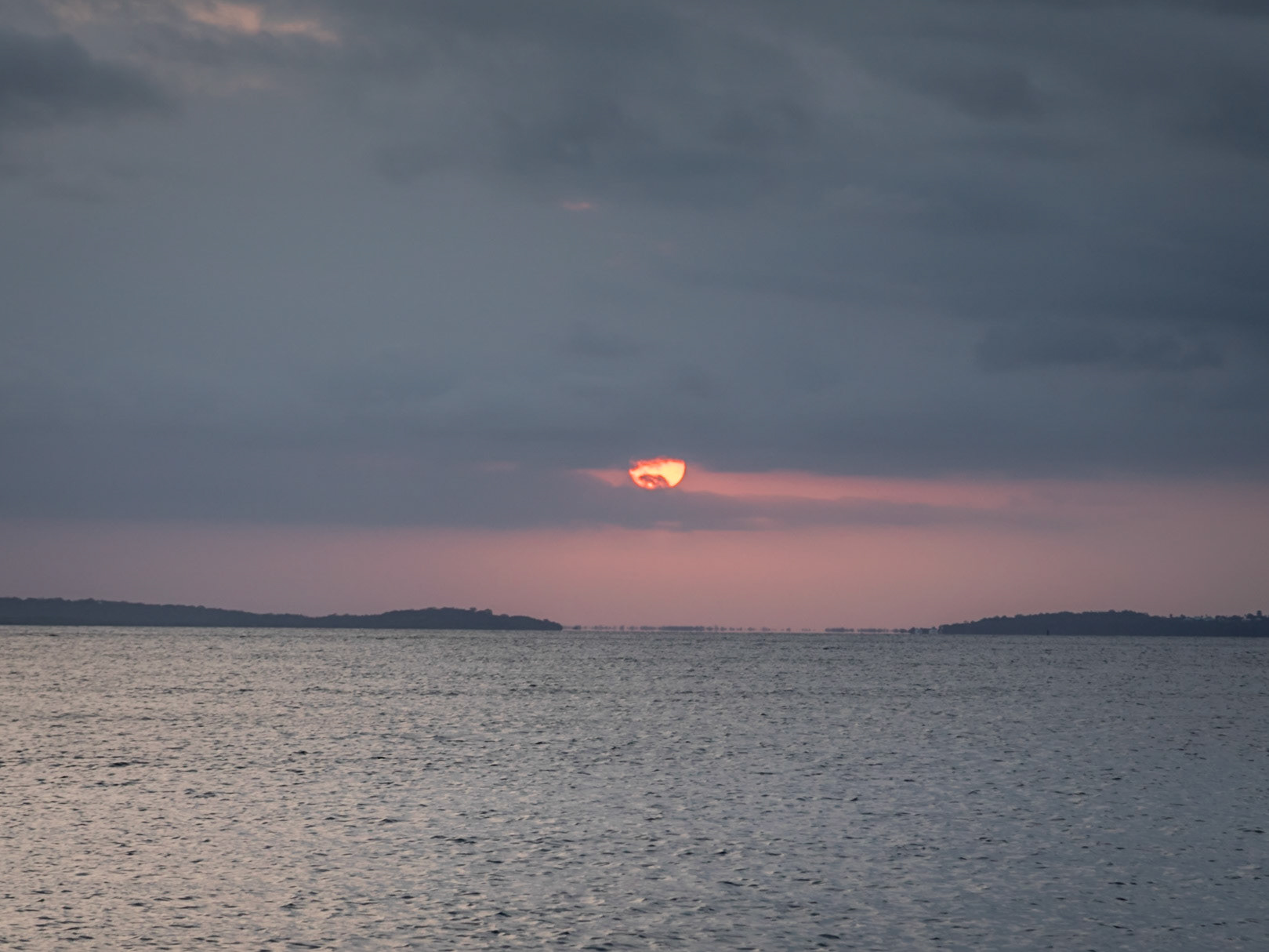 'Sea Explorer' Sunset Chill cruise
