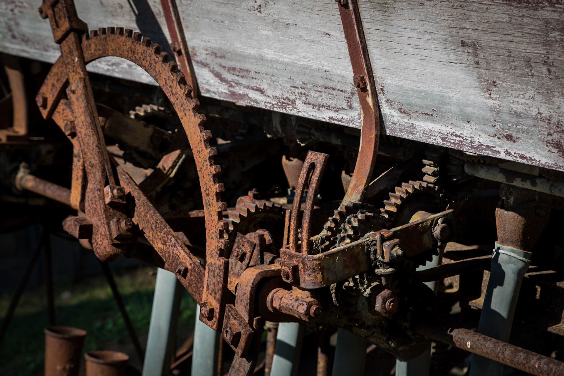 Seed drill mechanical components