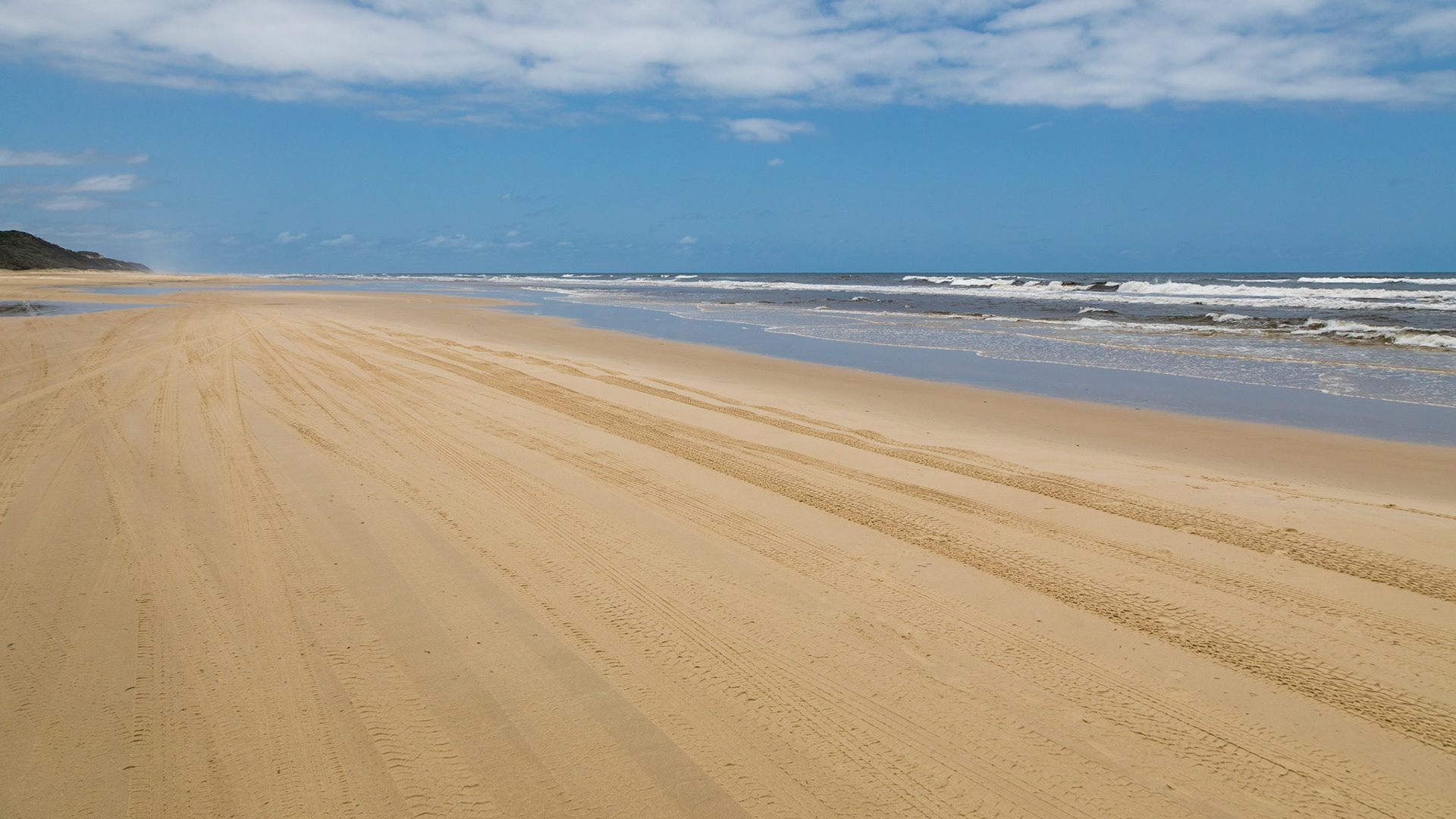 Looking up along the beach from the S.S. Maheno shipwreck.