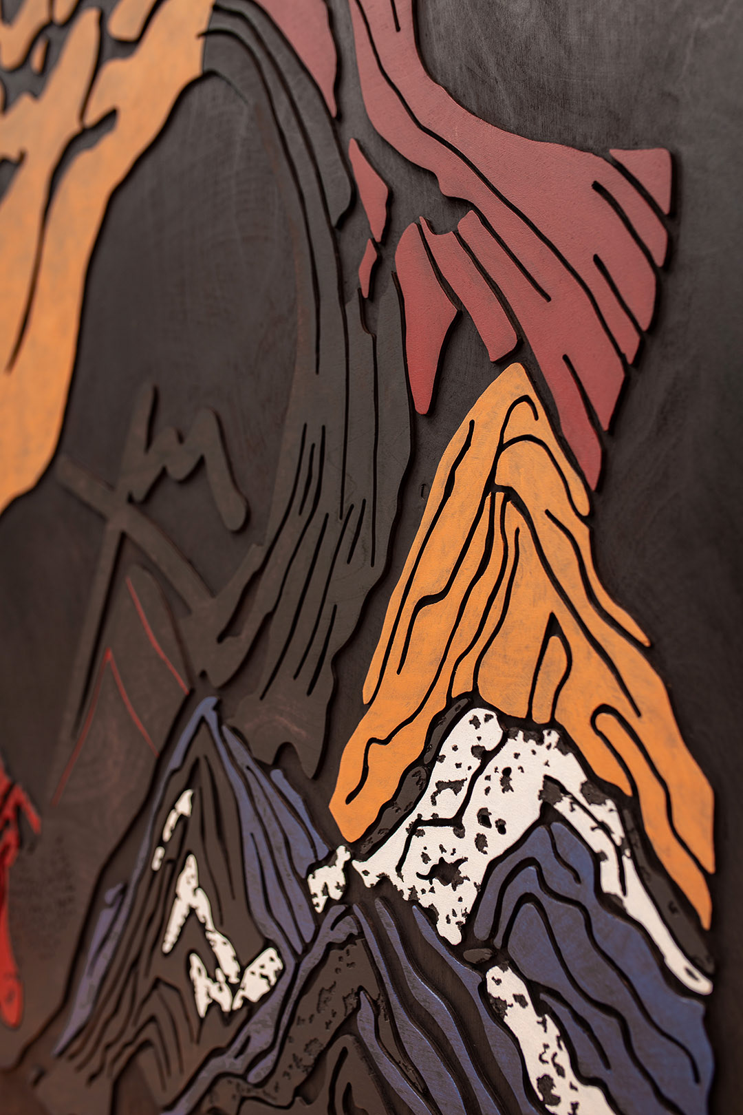 MANA 2 | Acrylique, teinture sur bois sculpté / Acrylic, stain on sculpted wood | 48" x 36" | 2025