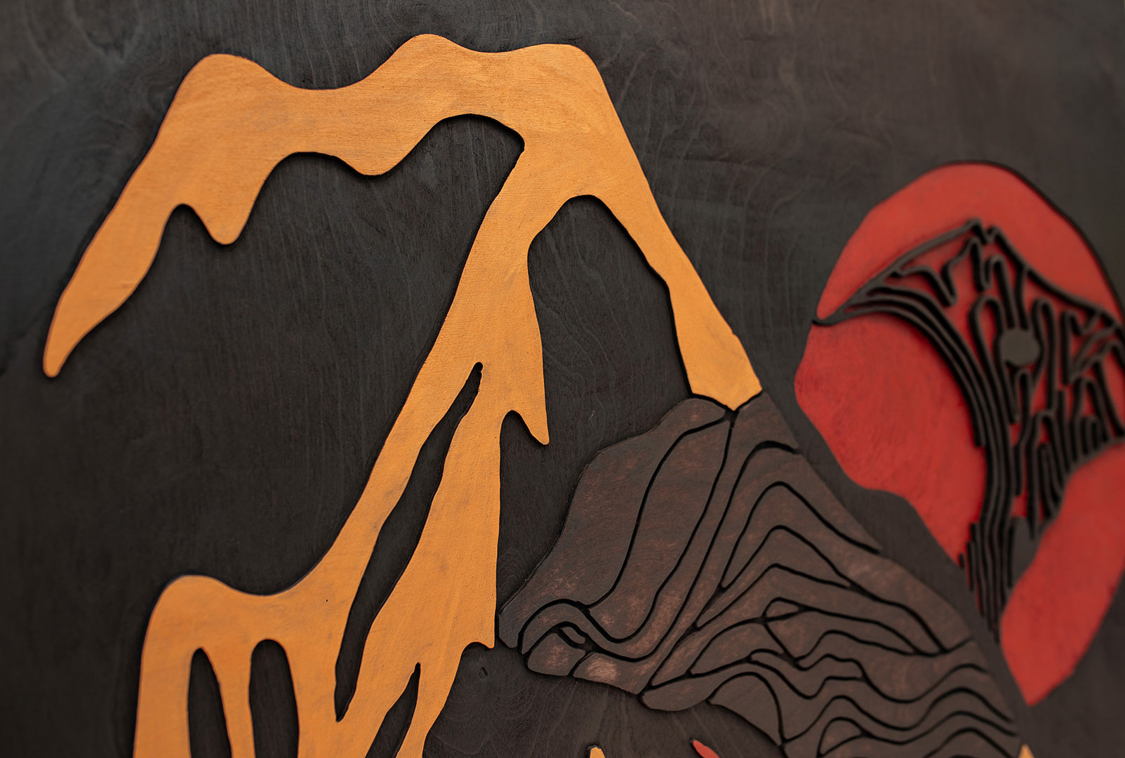 SOLARIS 3 | Acrylique, teinture sur bois sculpté / Acrylic, stain on sculpted wood | 48" x 36" | 2025