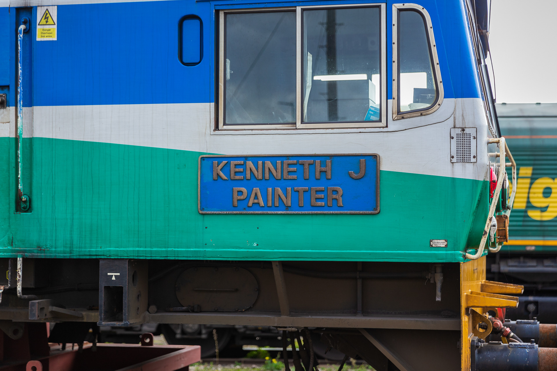 Freightliner 59005 'Kenneth J Painter' nameplate