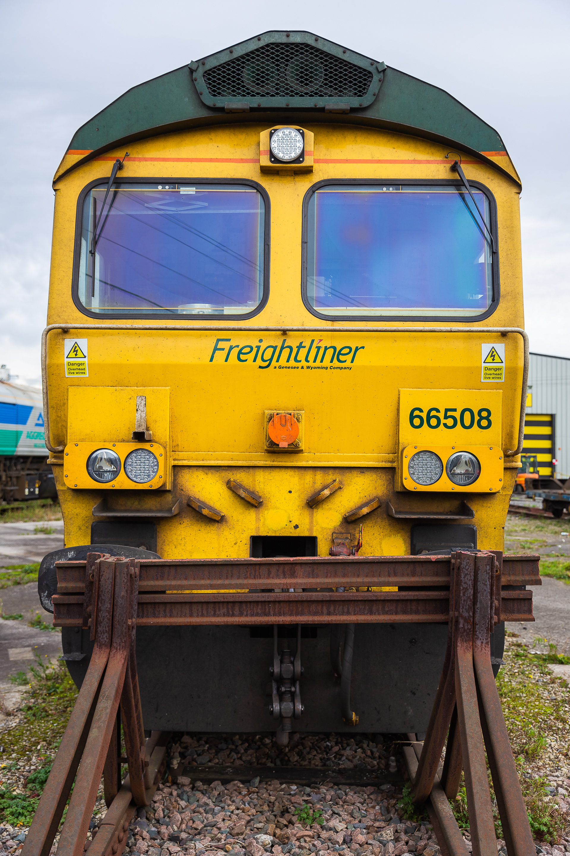 Freightliner 66508
