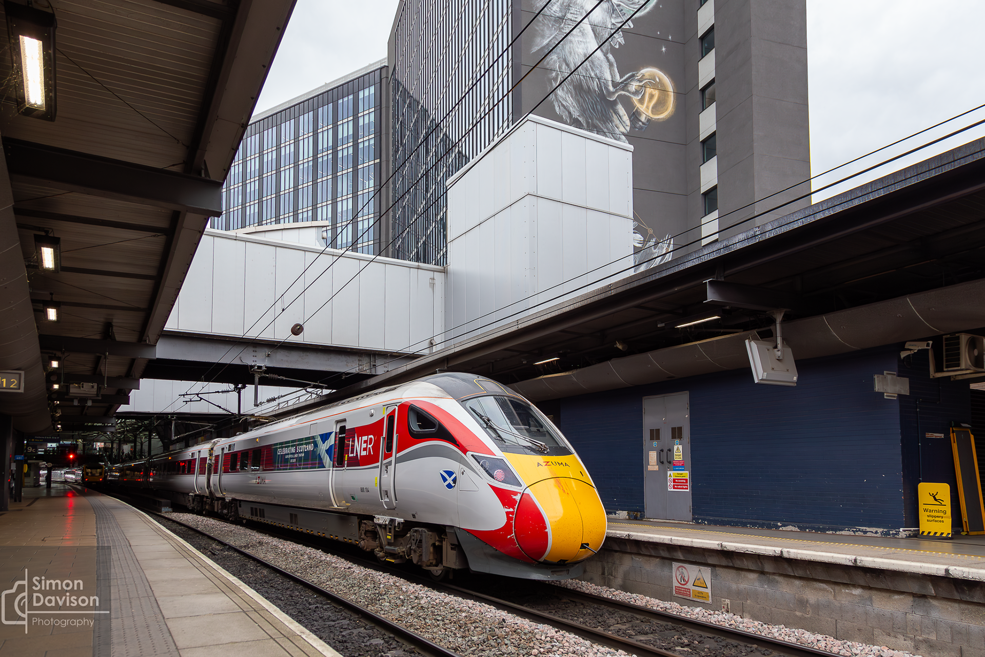 LNER 800104 at Leeds