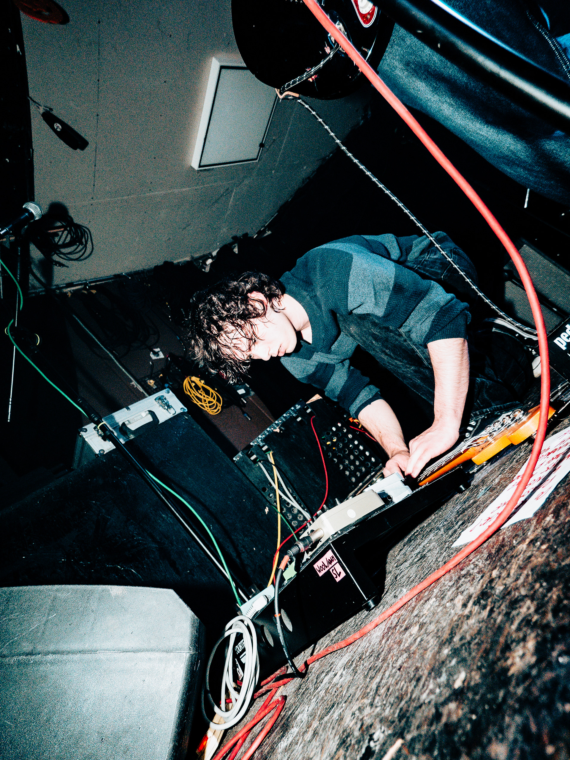 WOOL, Mcr