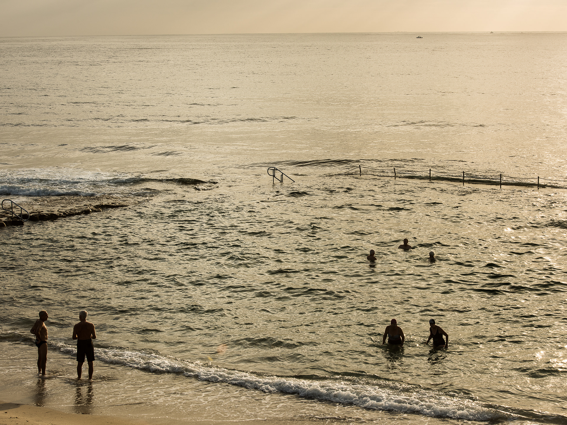 colour, contrast, light 