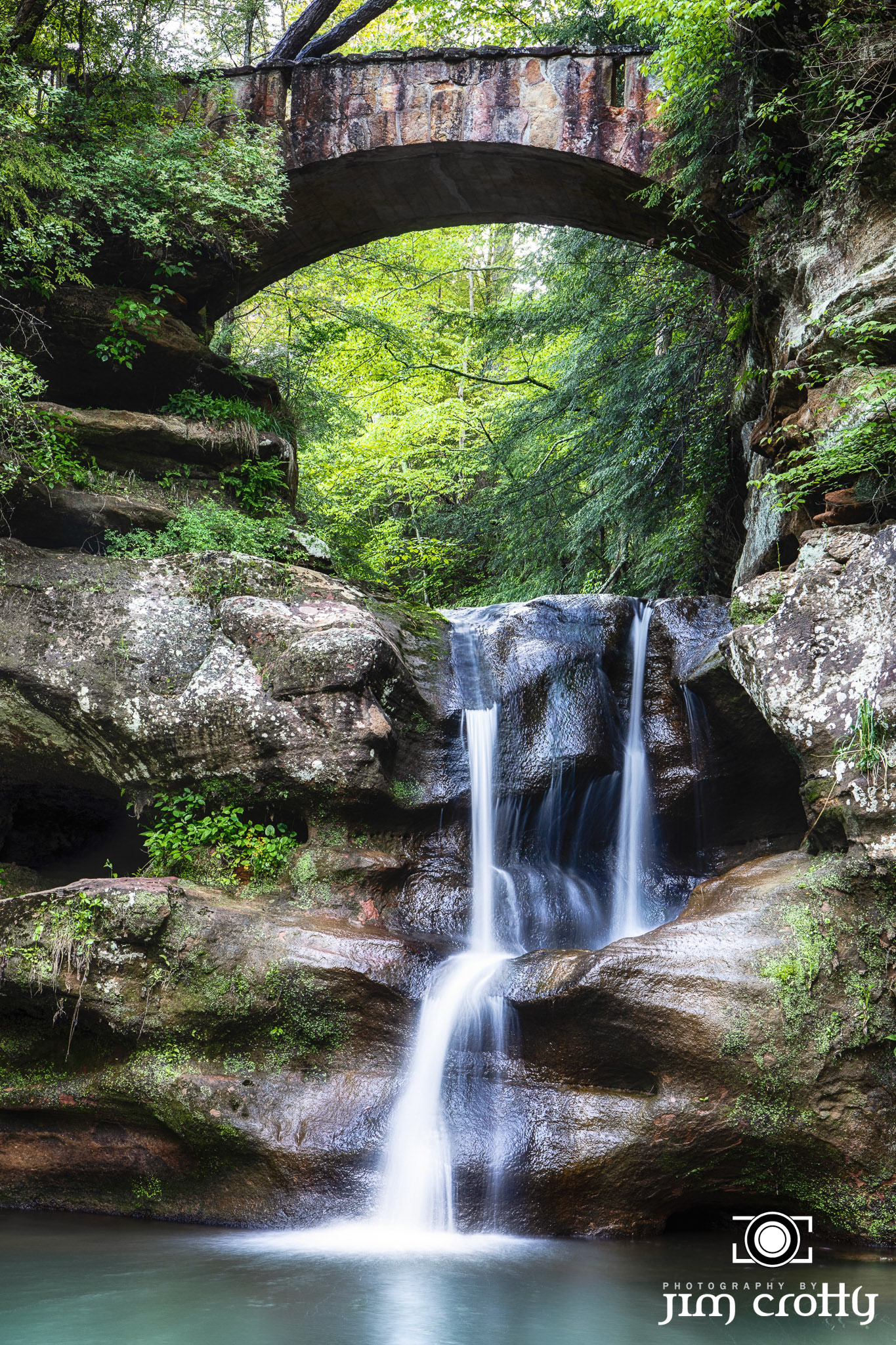 The Upper Falls waterfall in Hocking Hills State Park, Ohio
