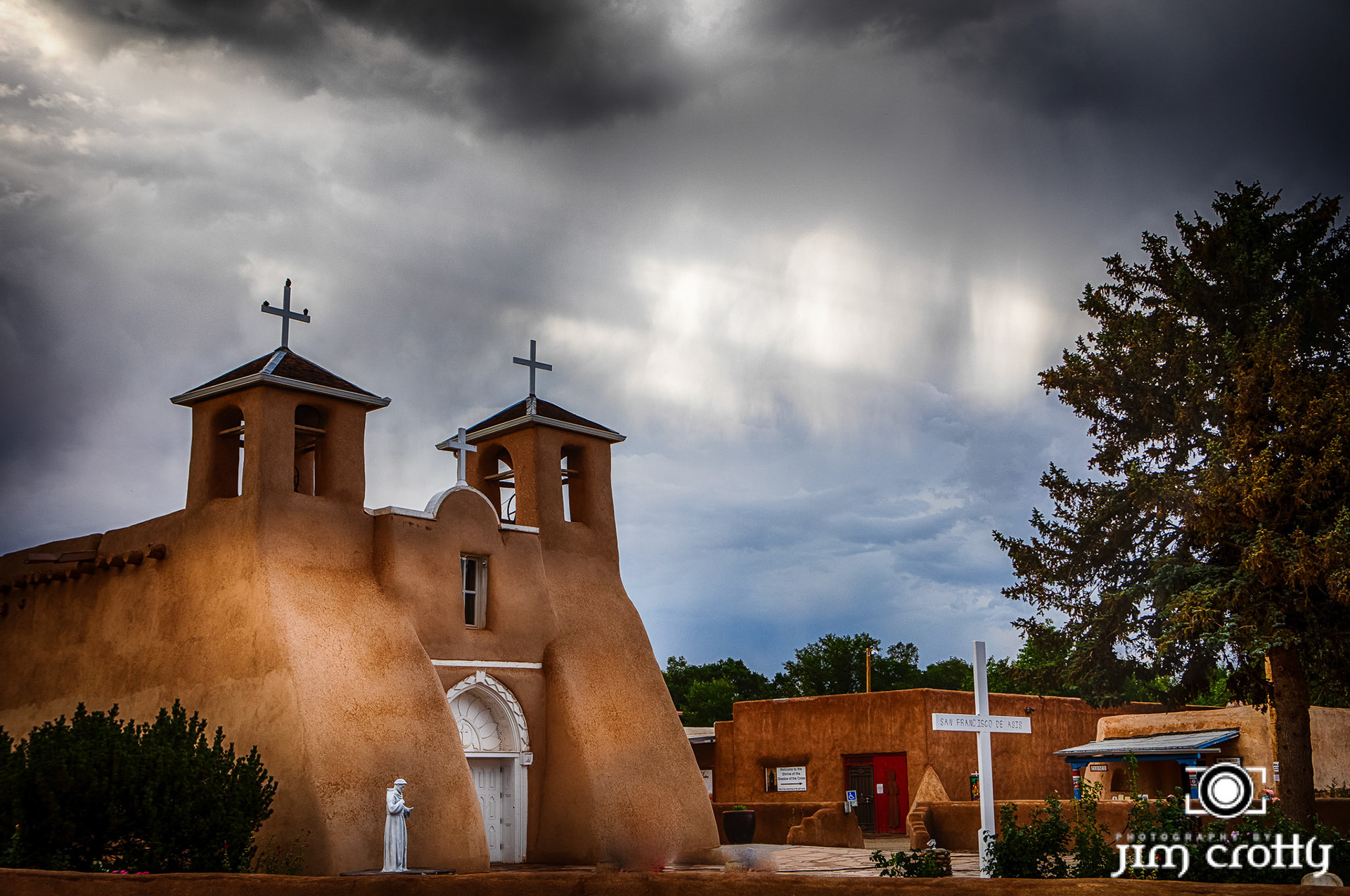 San Francisco de Asis Church in Taos, New Mexico