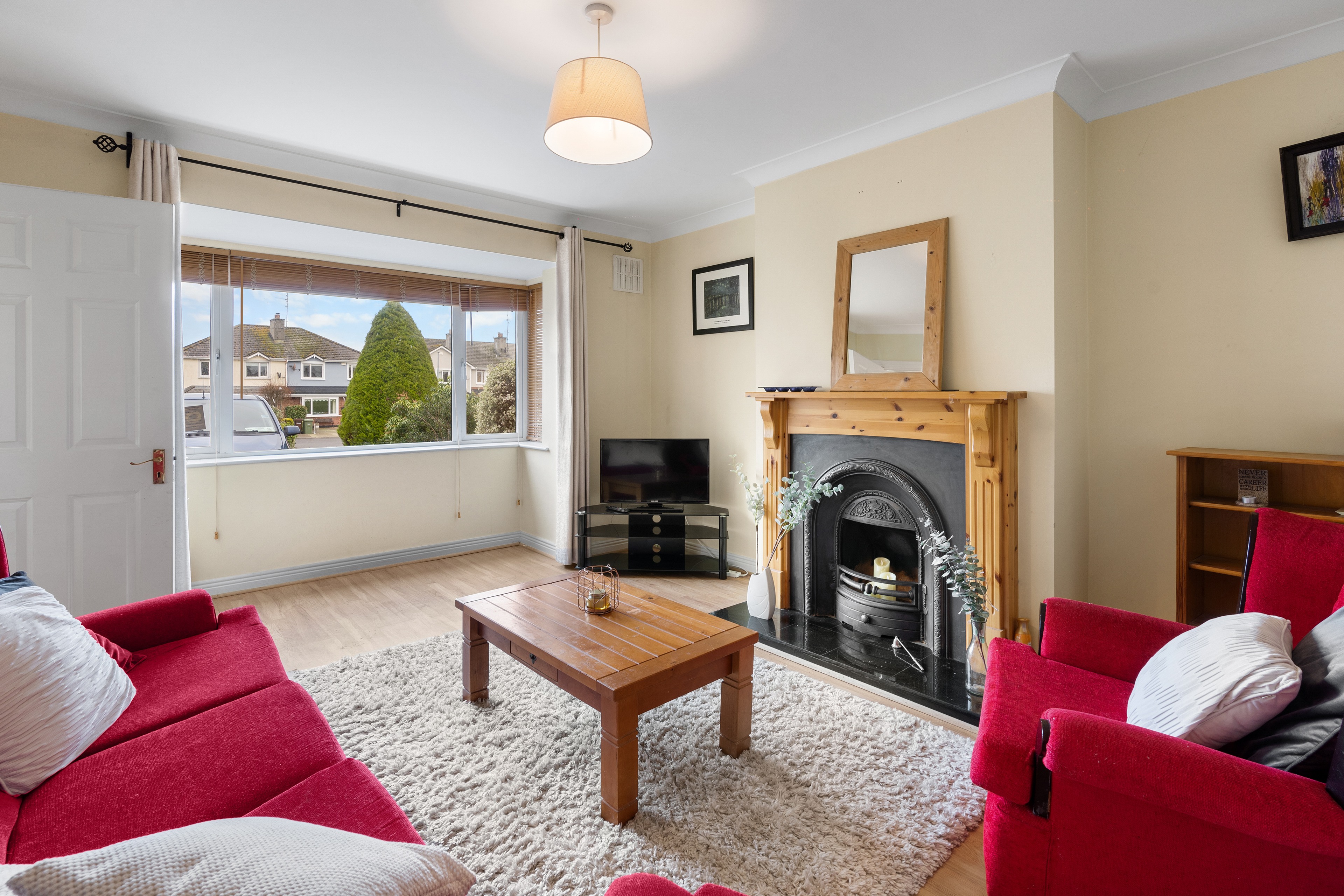 46, Ballycanew court, Living room