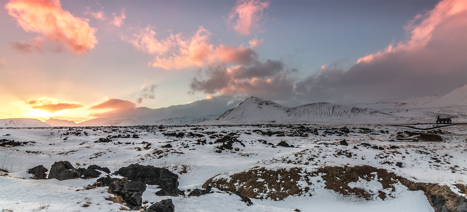 #8 Búðir Wide Open