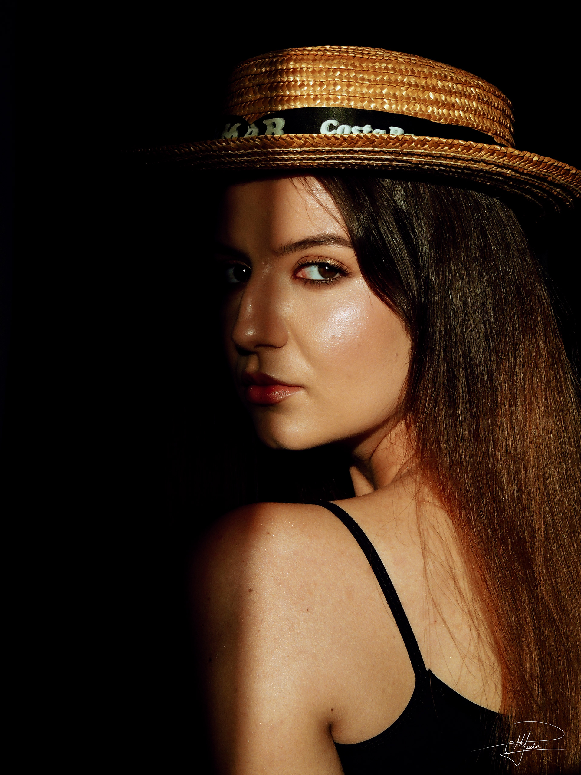 MODEL:  MAYA PUĐA