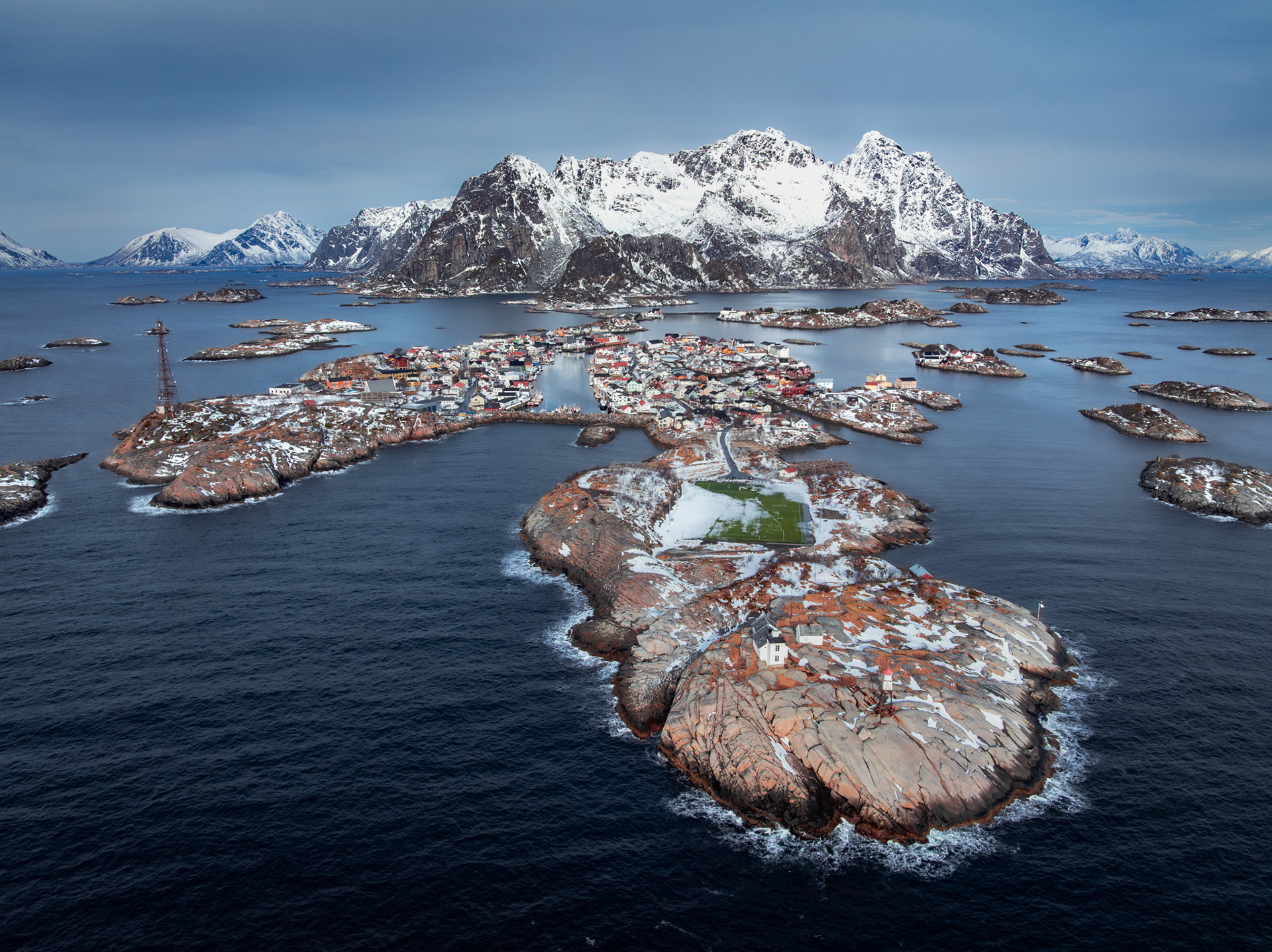 Overview image.