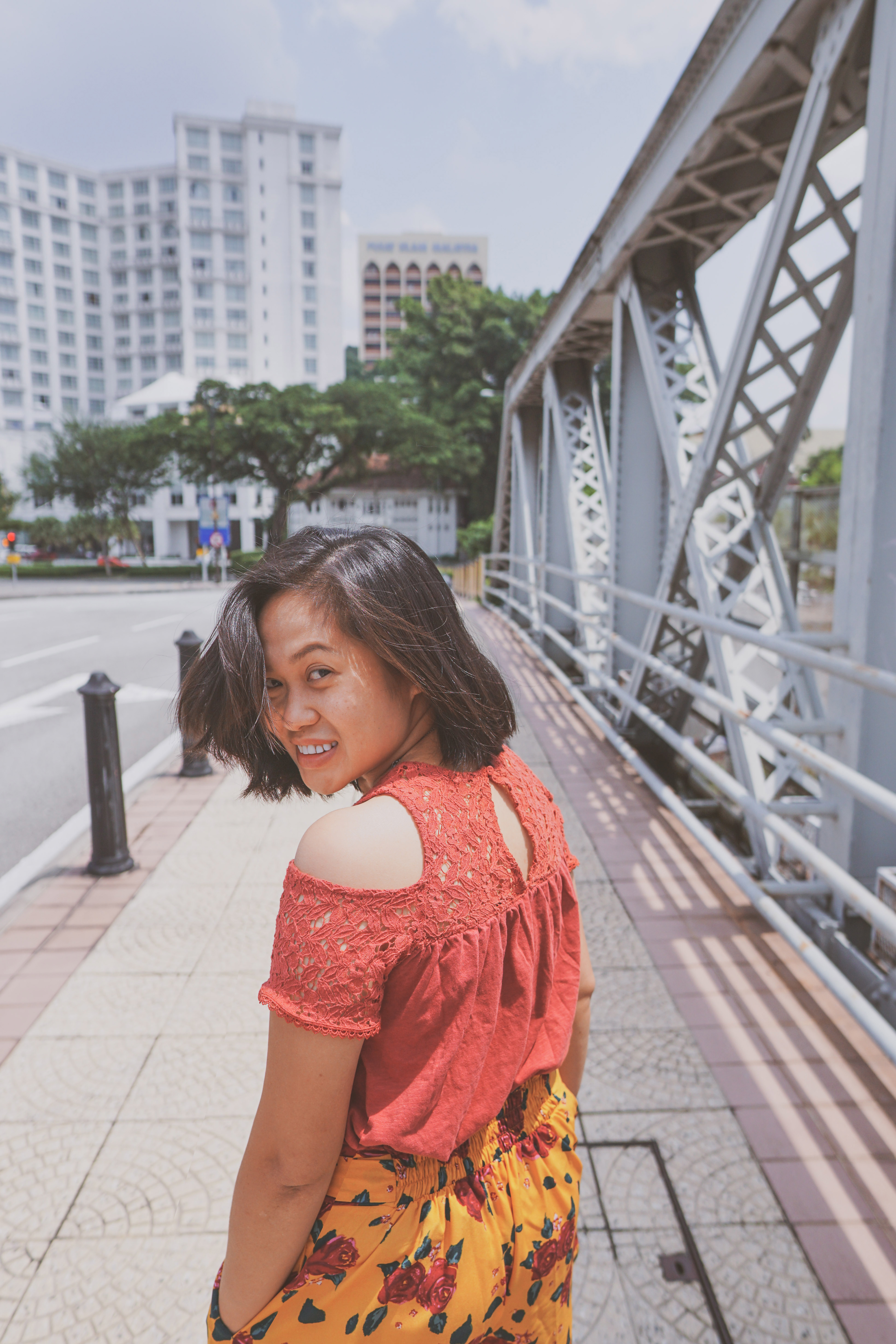 KL bridge