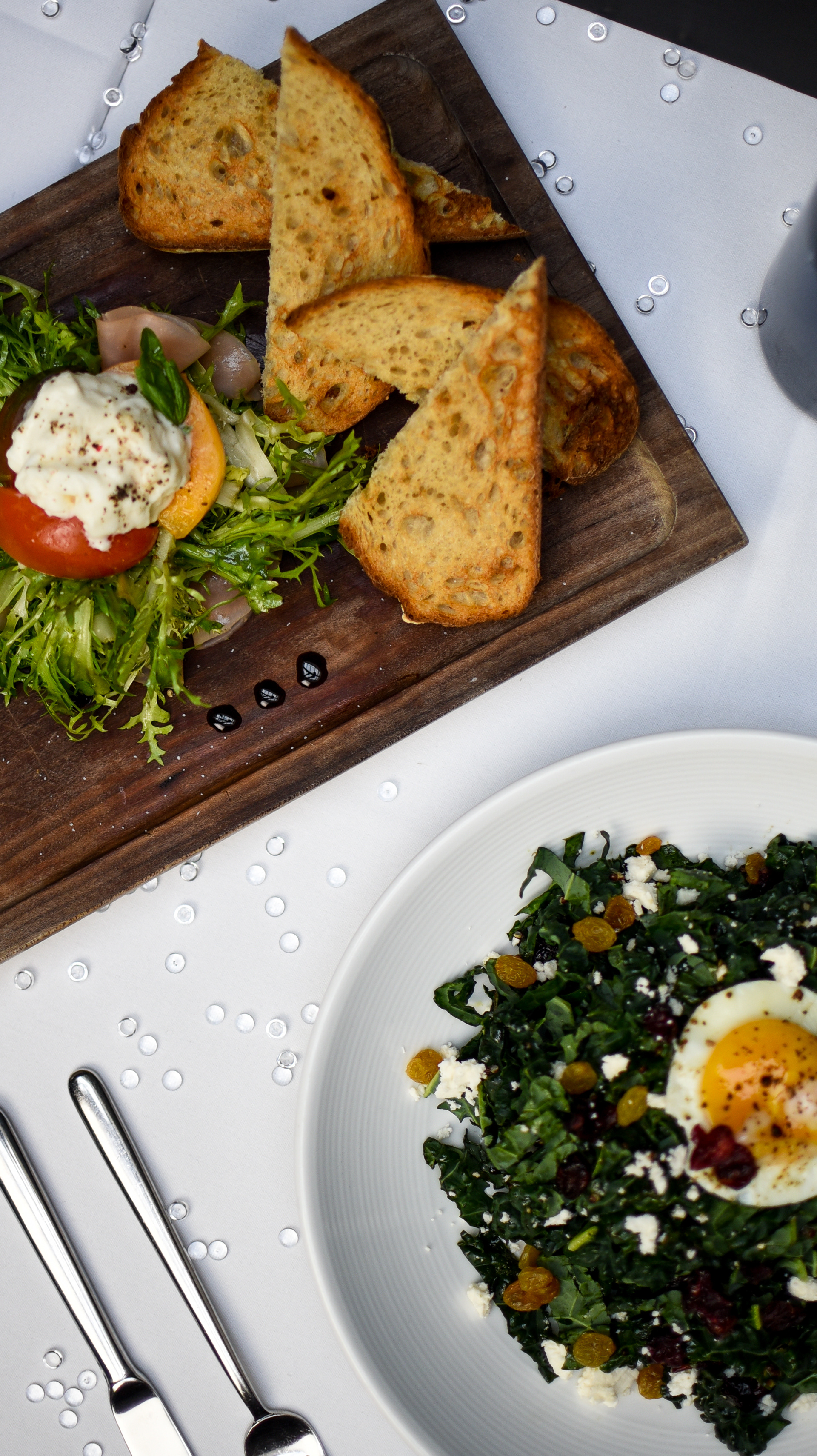 GREENS AND GRAINS Kale, Red Quinoa, Heavens Honey Orange Blossom Vinaigrette, Sunny Side Egg, Feta, Craisins (VEGETARIAN)