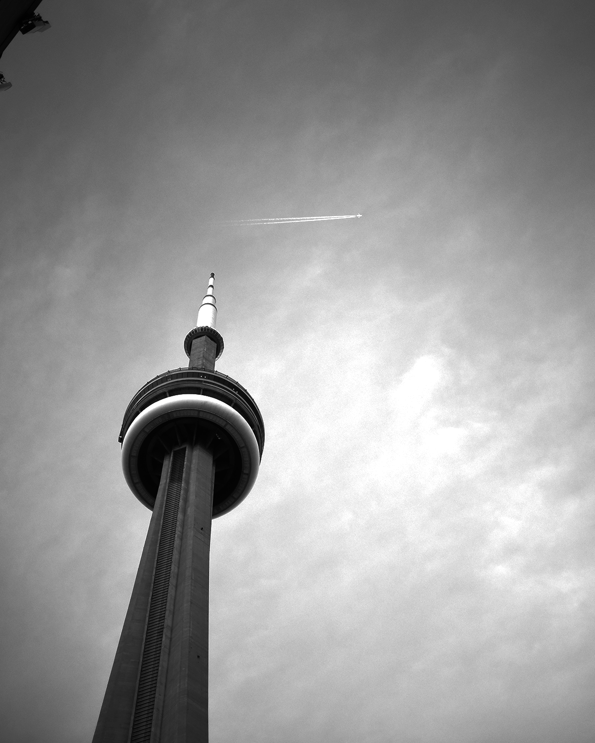 CN TOWER - TORONTO, ONTARIO