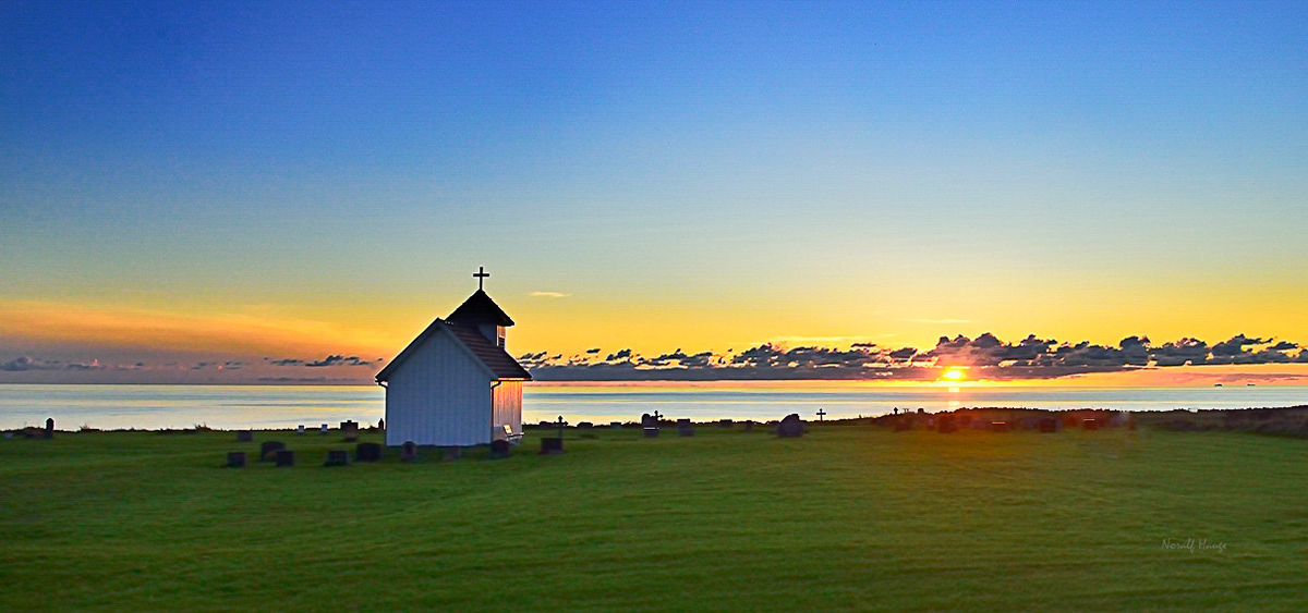 Varhaug gamle kirkegård