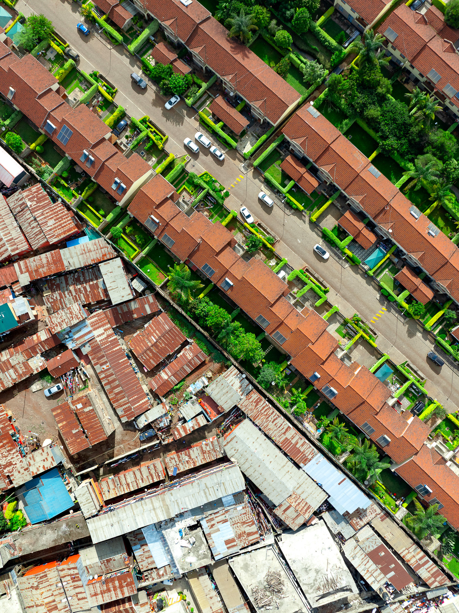 Loresho slums next to orderly planned communities.