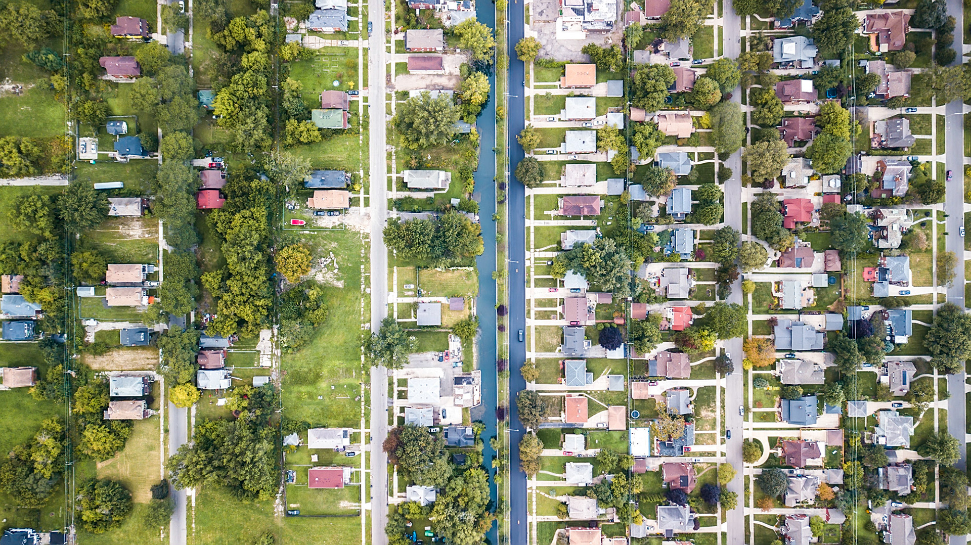 aerial view of houses in detroit