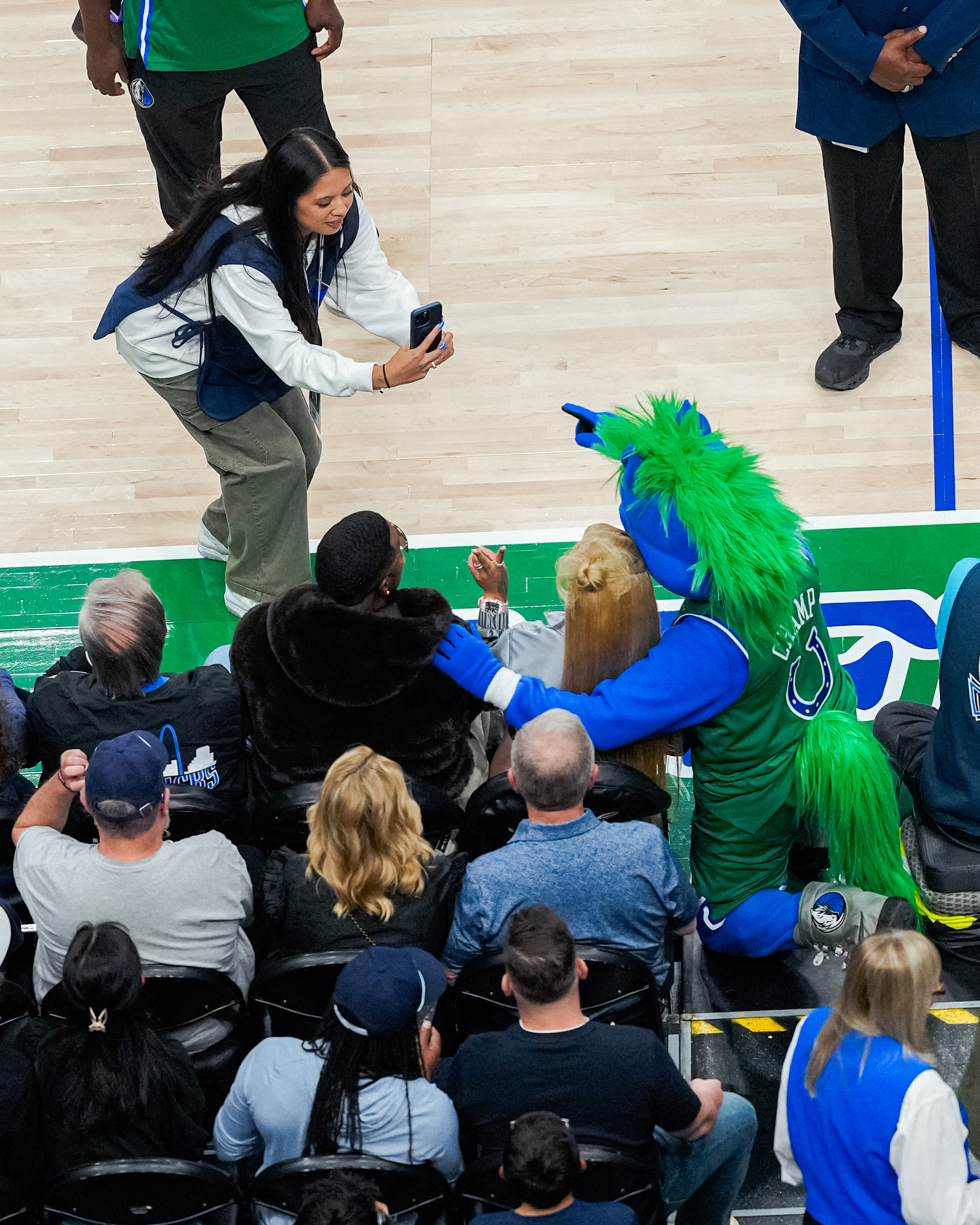 Glorilla and Champ - Dallas Mavericks vs Toronto Raptors