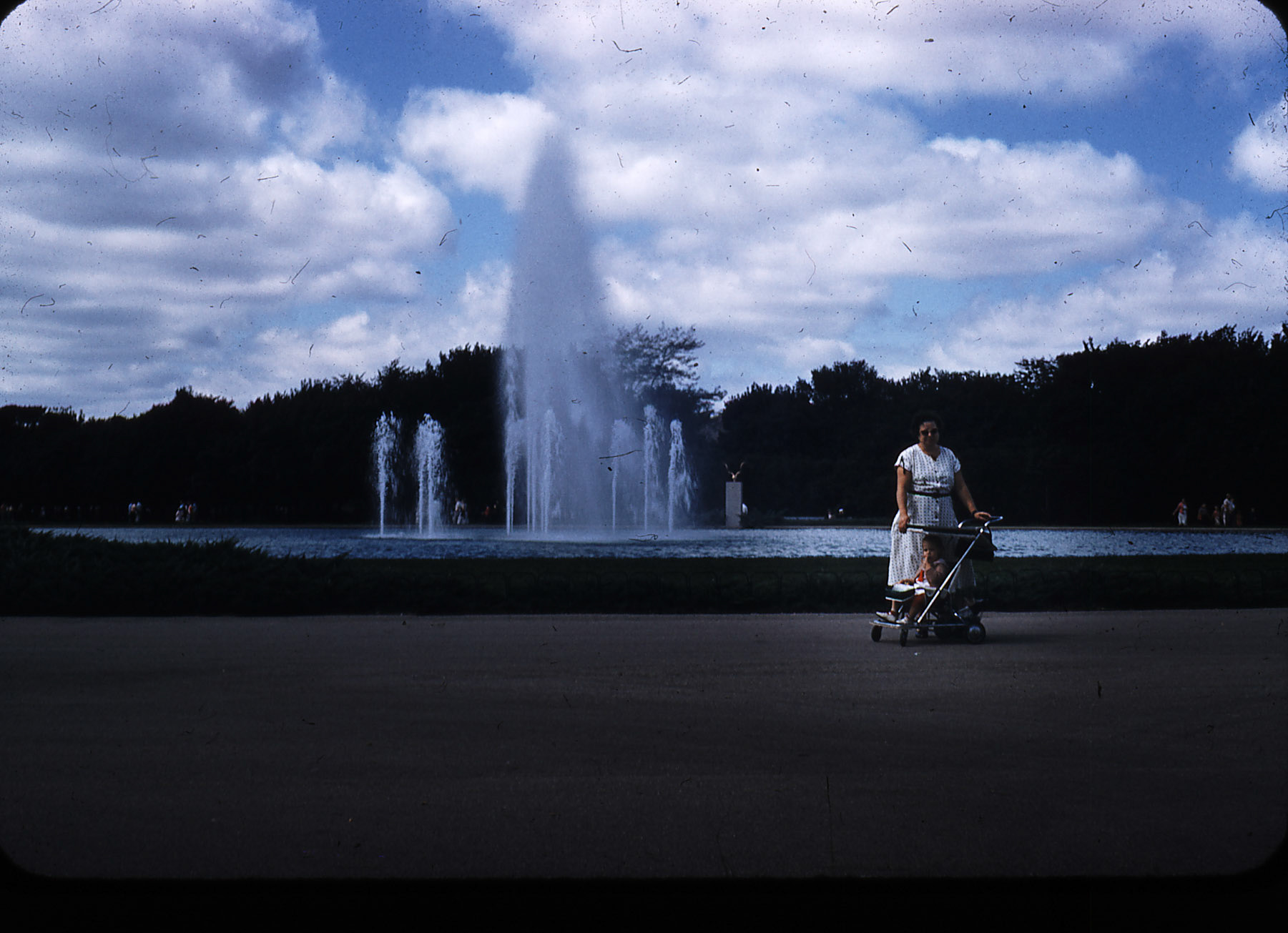 zoo 1958 Grandma and Pam