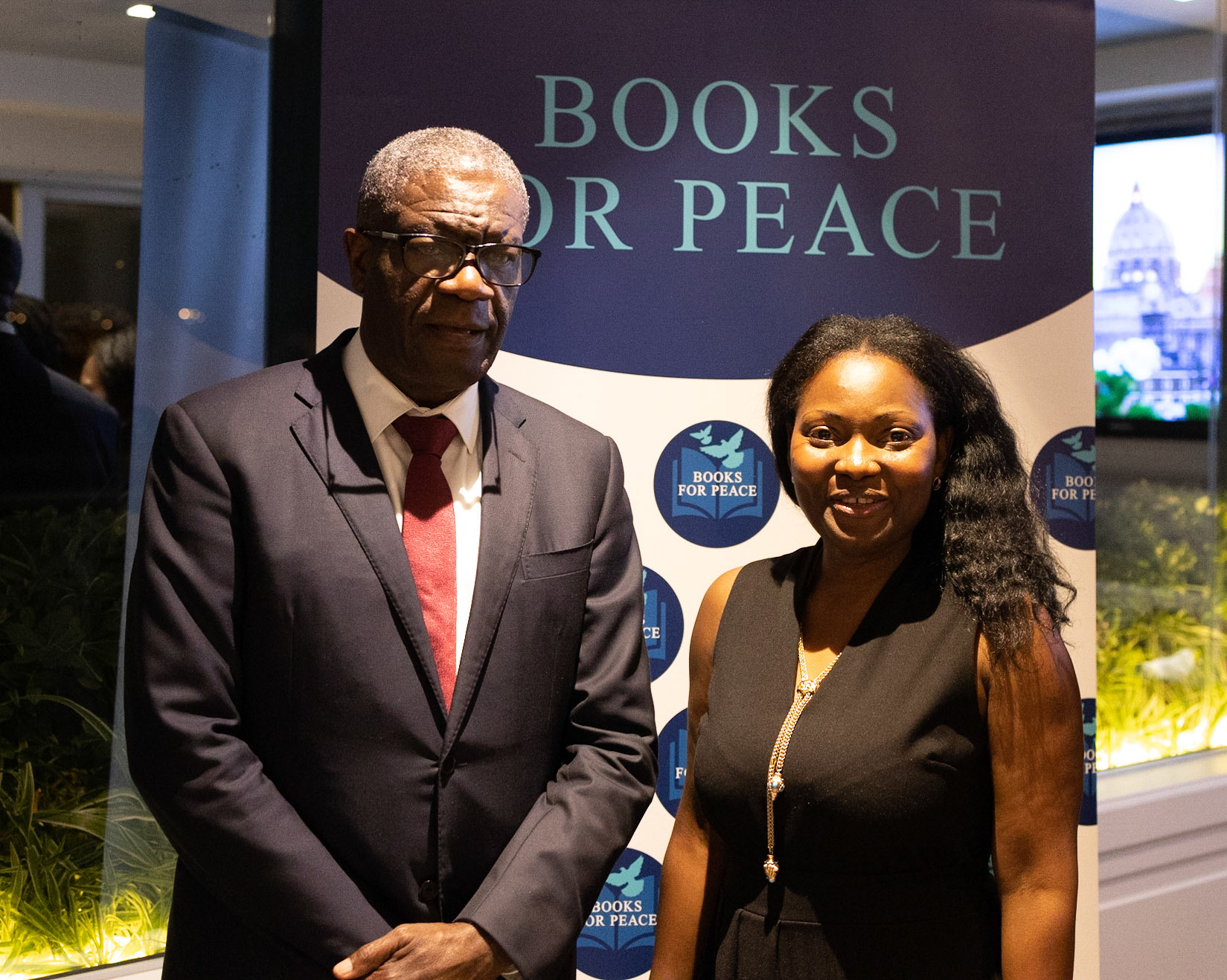Dr. Denis Mukwege - Book for Peace - Rome 2023