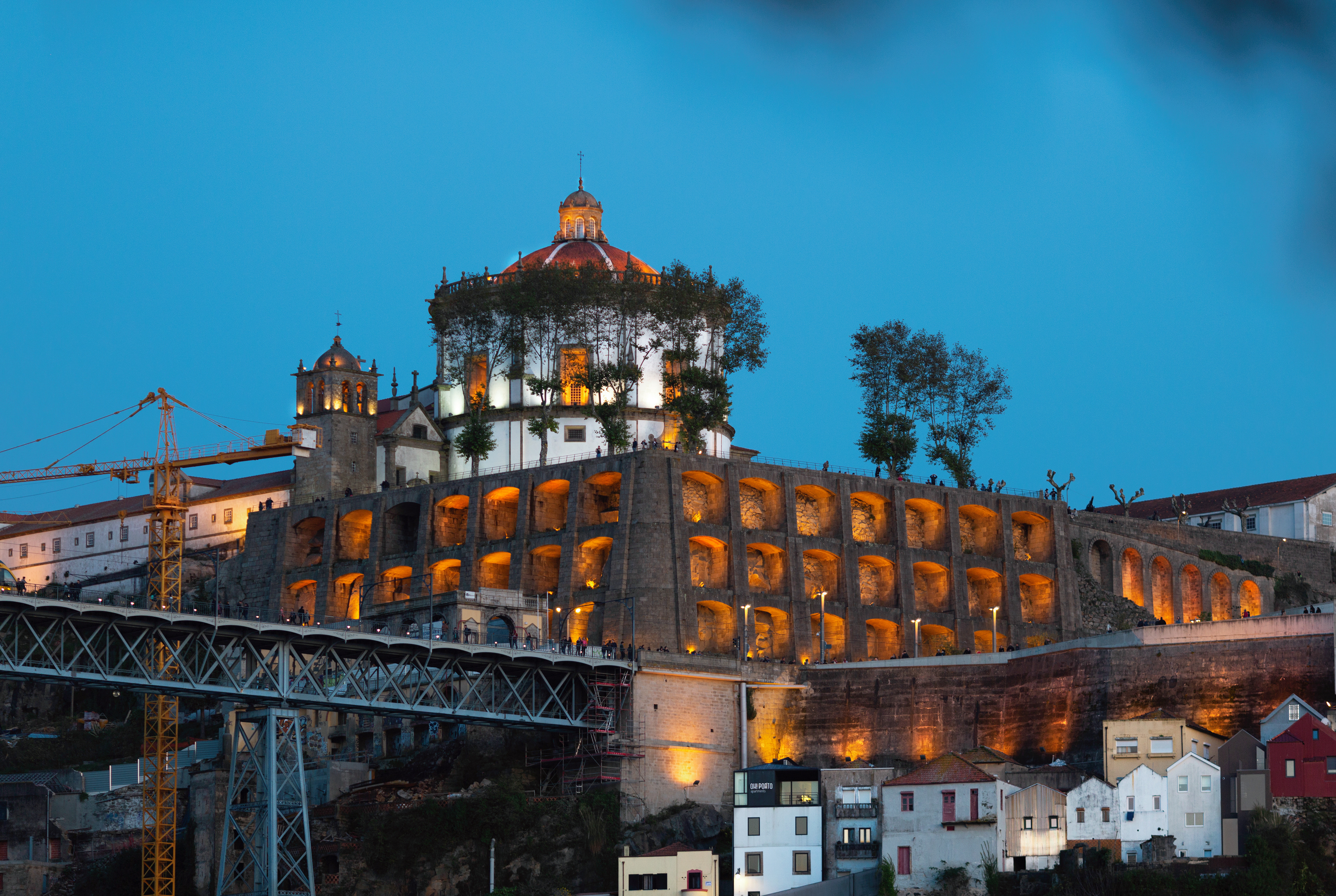 photo voyage ville soir château porto portugal 