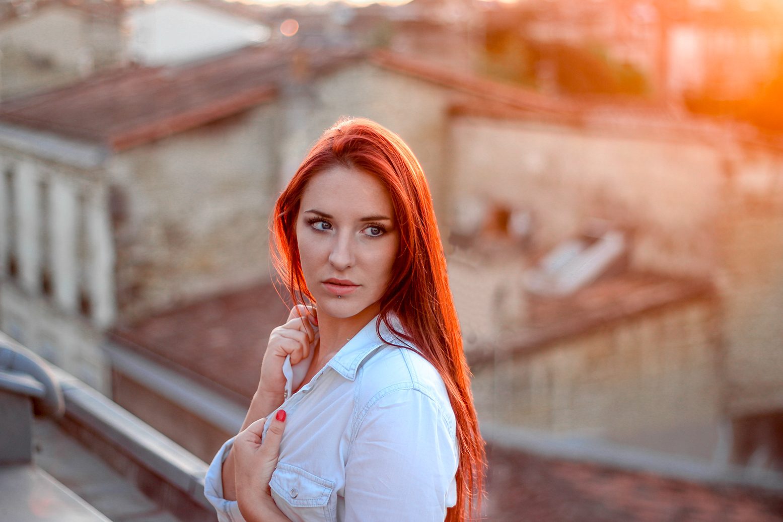 Shooting Portrait Femme Rousse Toits Bordeaux