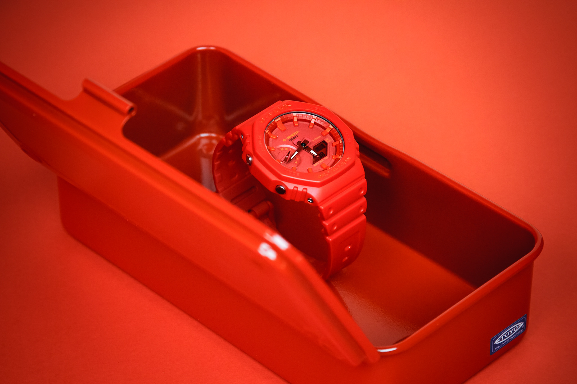 G-Shock GA2100-4A + Toyo T-190