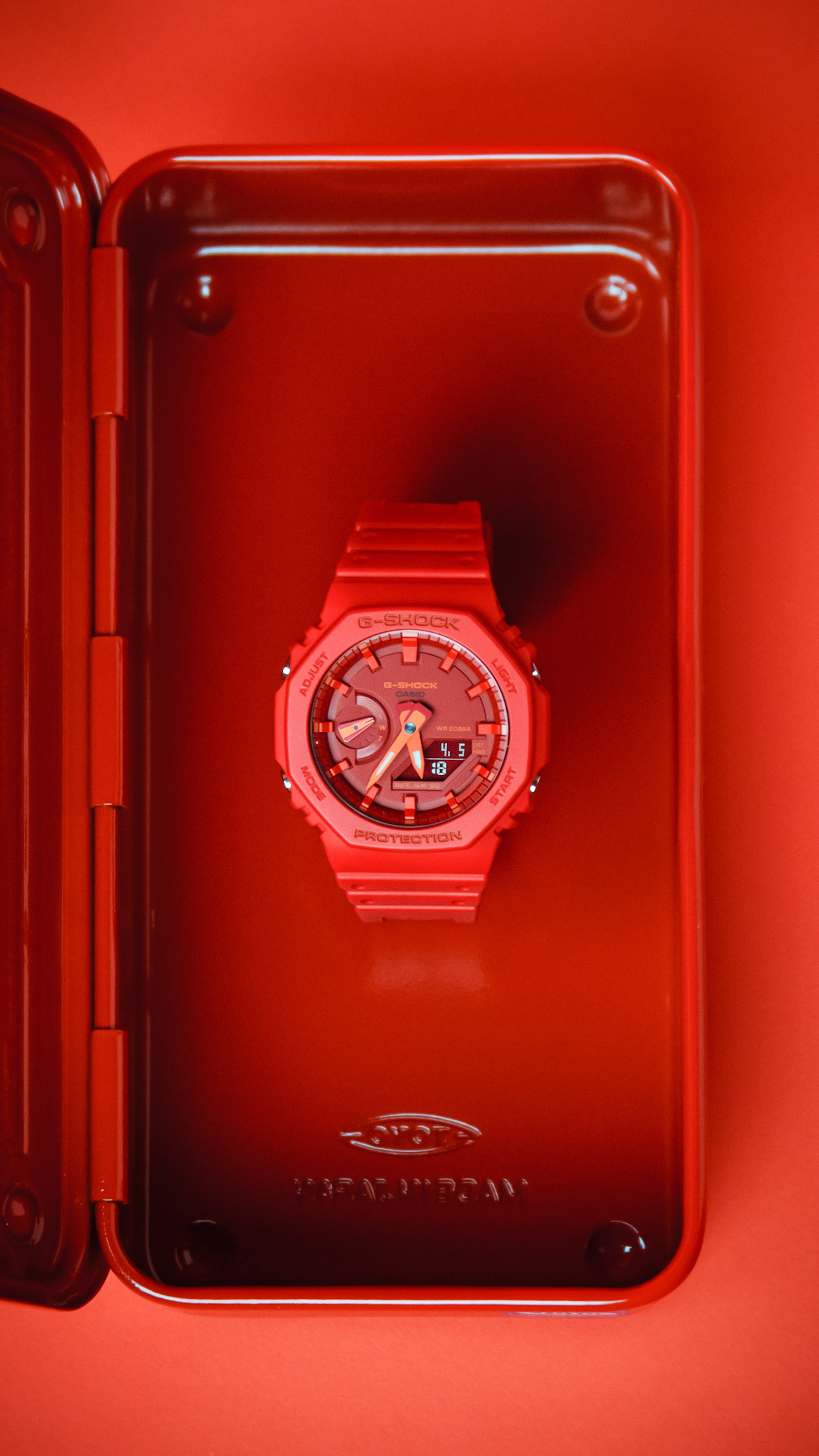 G-Shock GA2100-4A + Toyo T-190