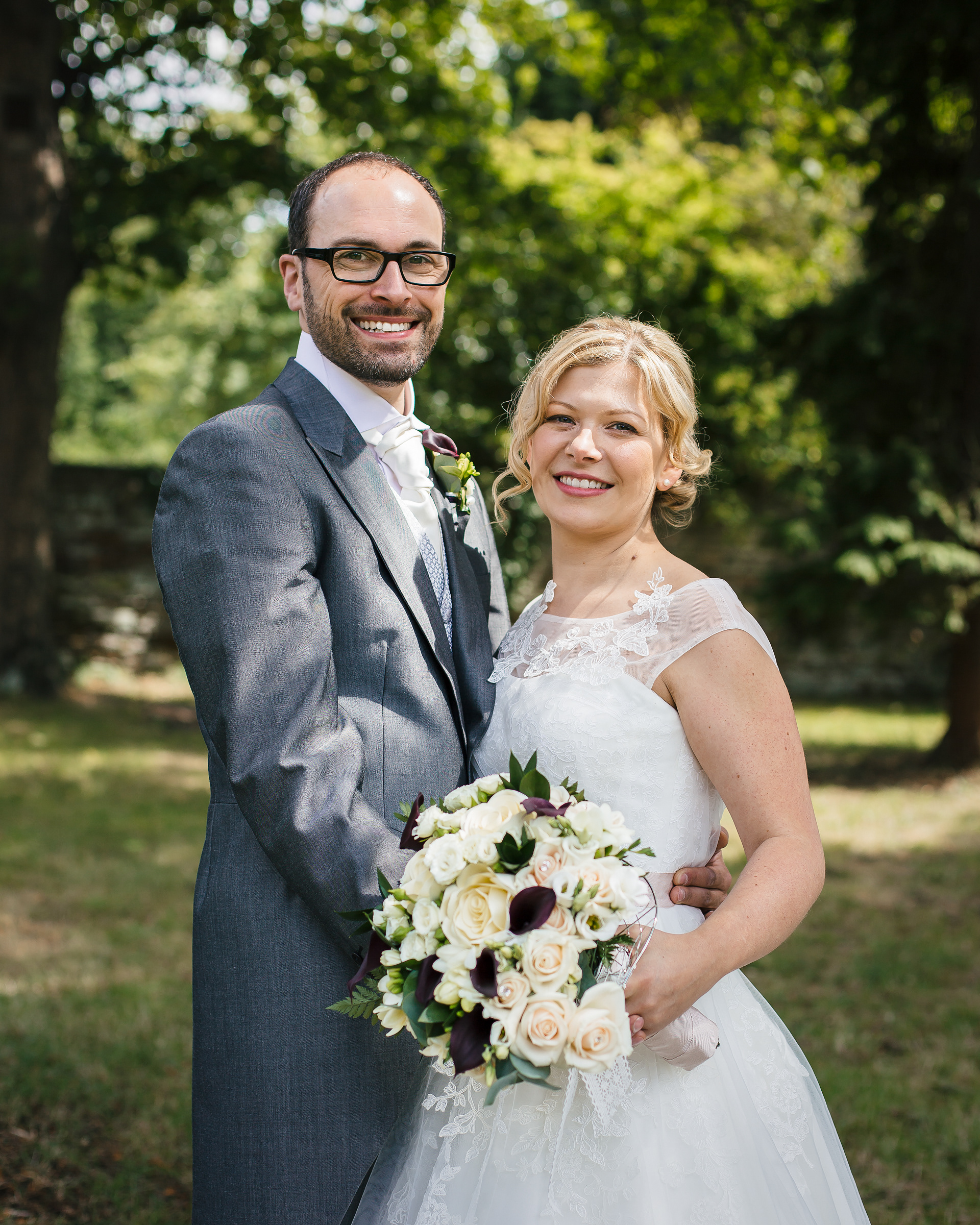 Bride and Groom at a church wedding in Leighton Buzzard