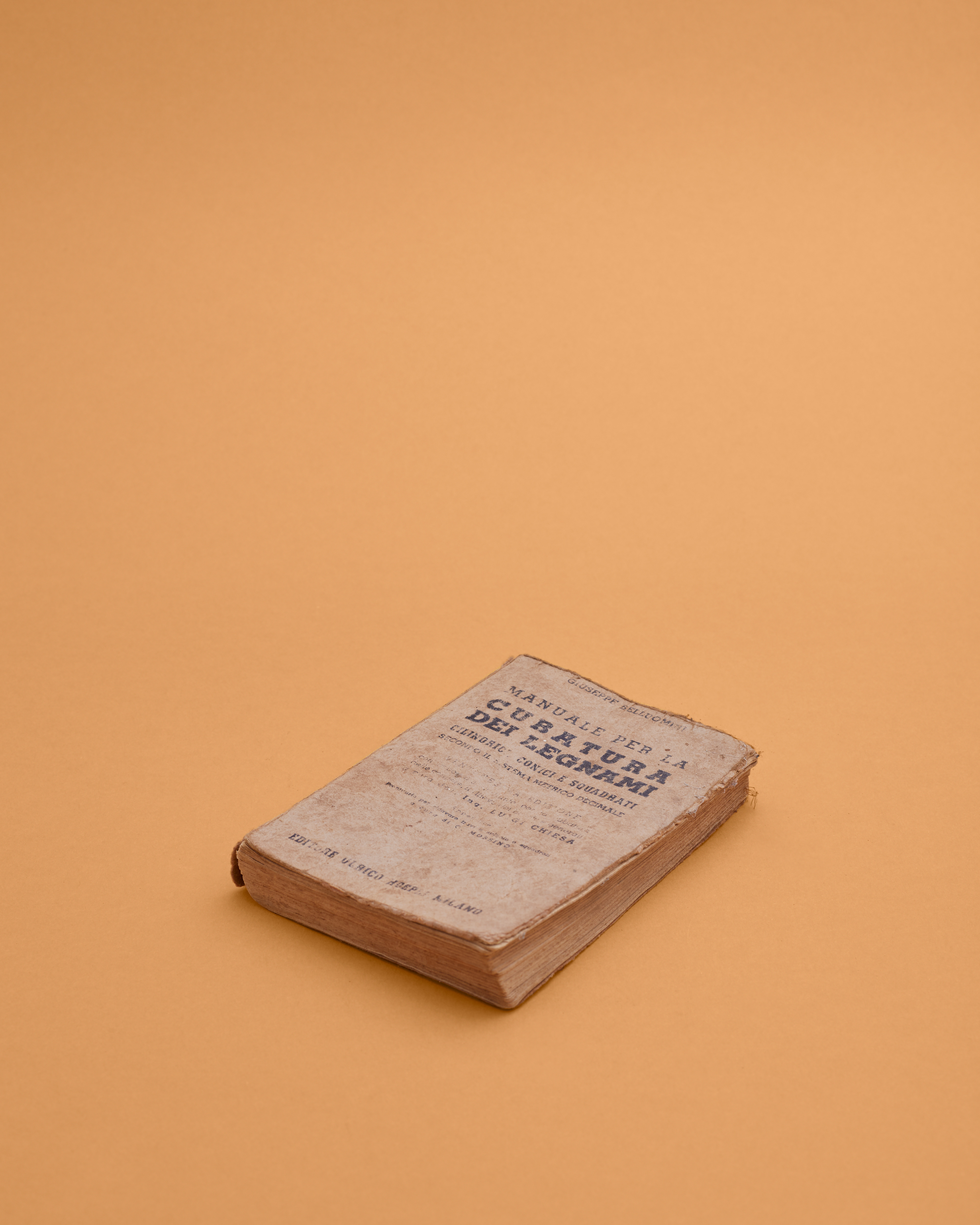 Manual for the cubing of timber: an old copy of the Manual for the cubing of wood by Giuseppe Bellumini.