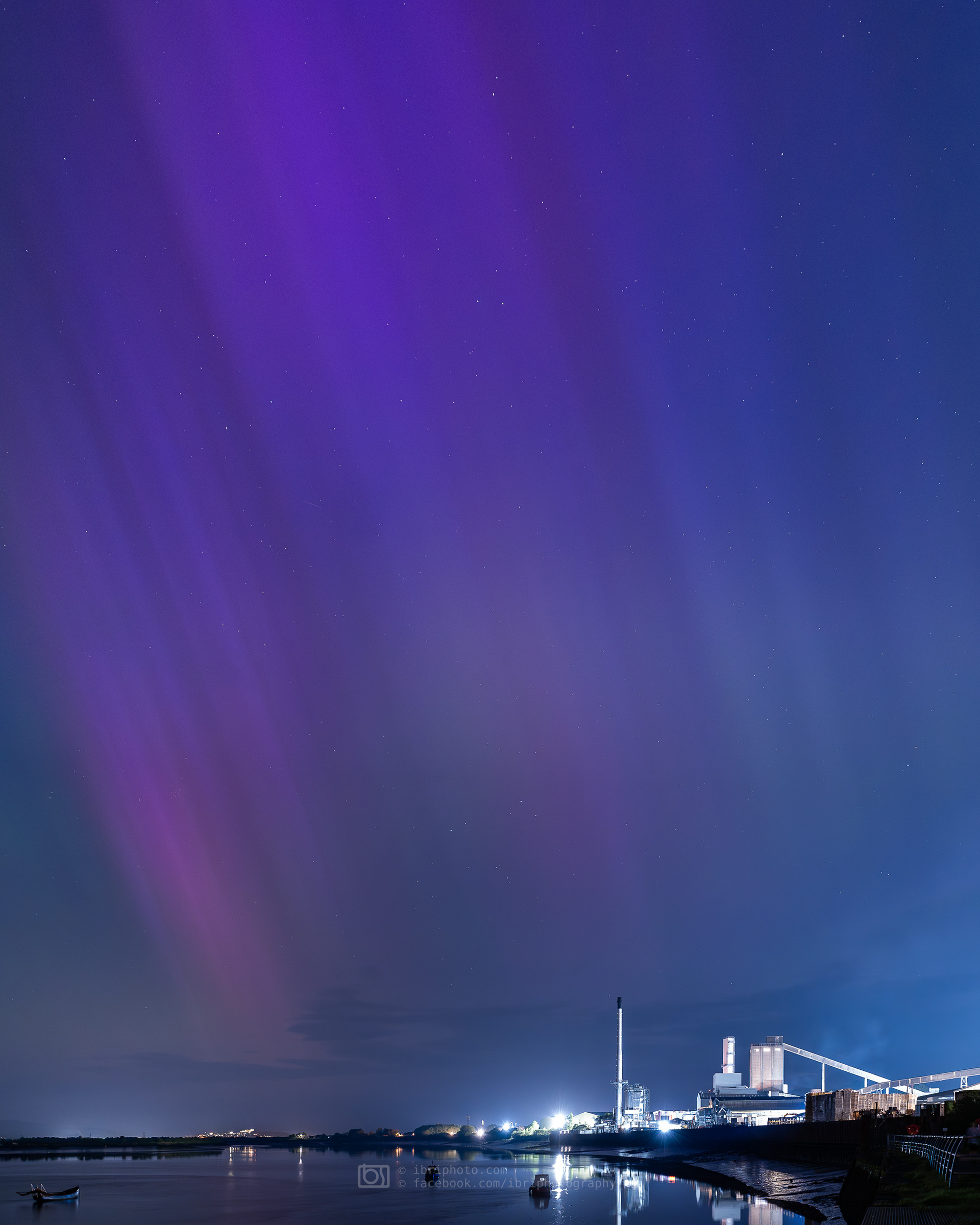 Aurora - 10 May 2024 - stood here for another hour or so and watched the lights dance over the River Forth and over the skyline of Stirling in the distance