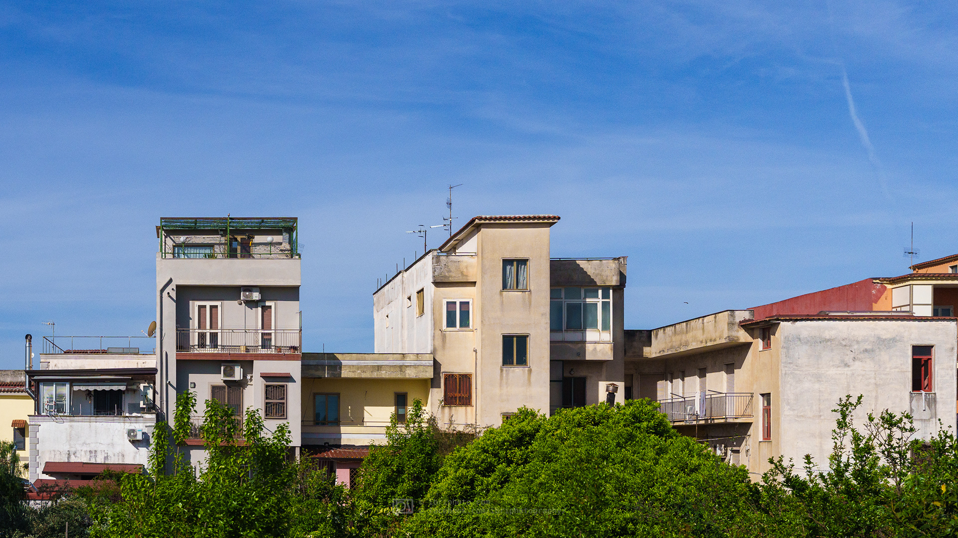 Some of the the sun soaked and eclectic urban architecture along Strada State 145
