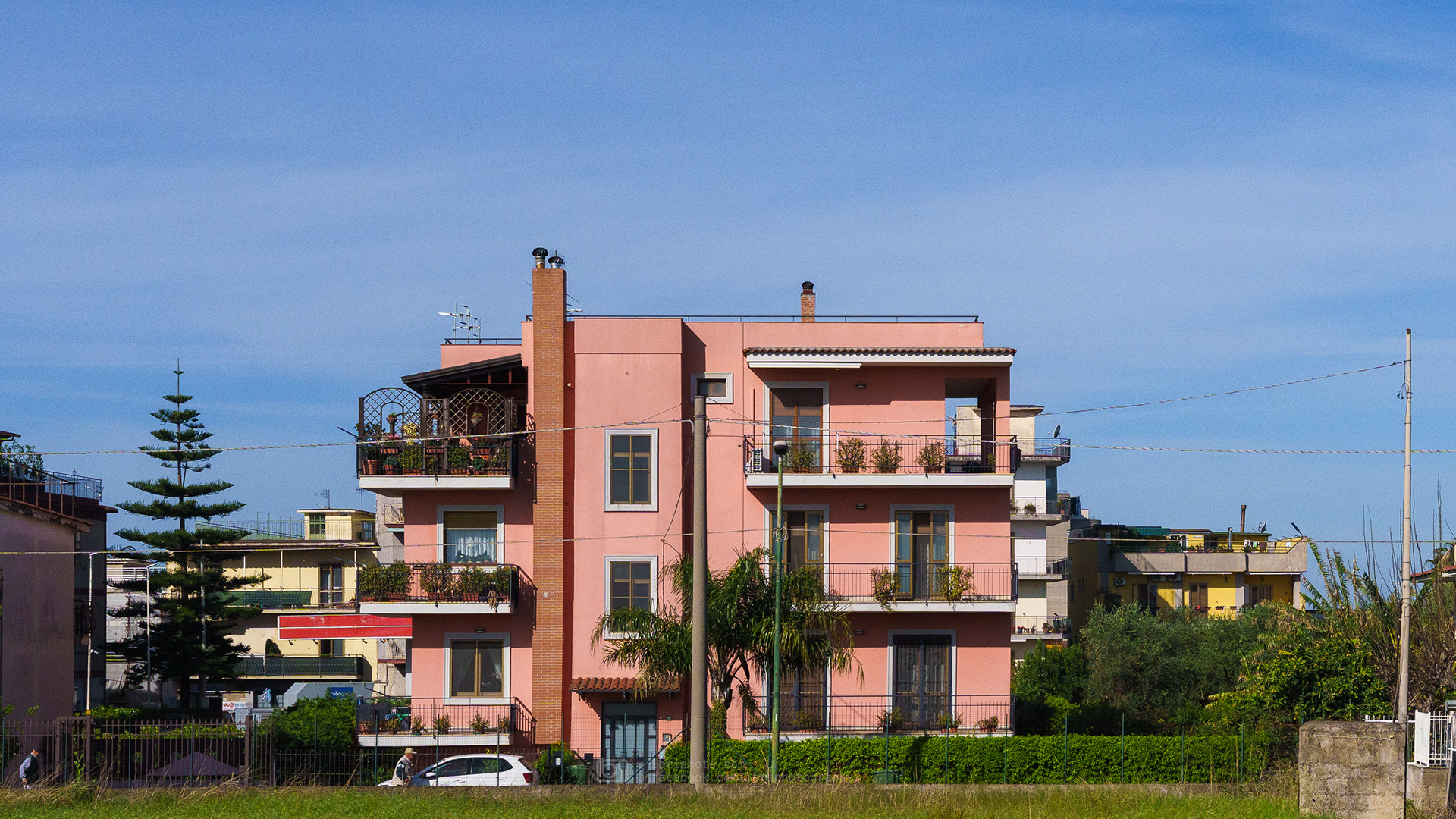 Some of the the sun soaked and eclectic urban architecture along Strada State 145