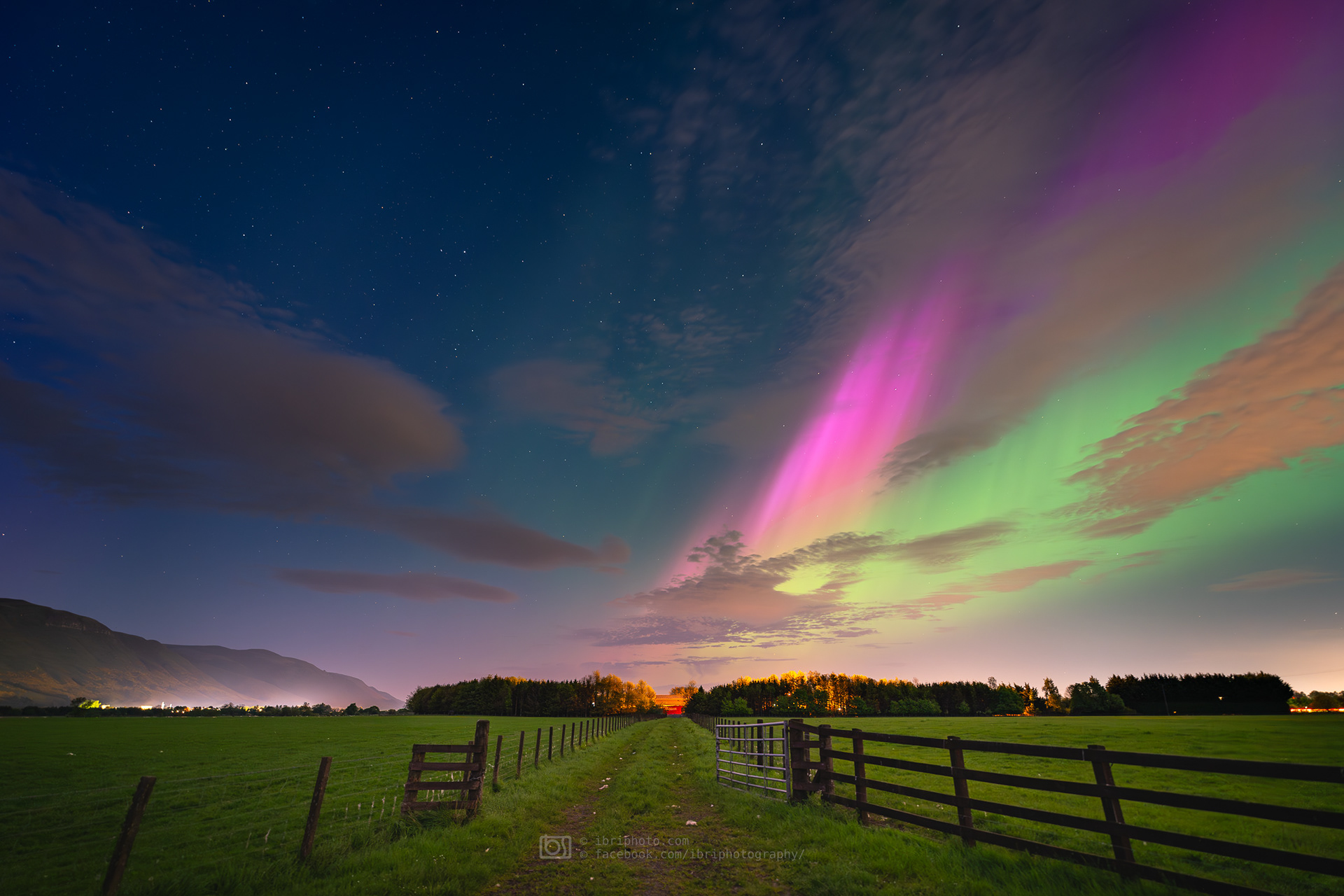 Aurora - 10 May 2024. From where I was in central Scotland, this bright display looked to be over the Firth of Forth out to the east.