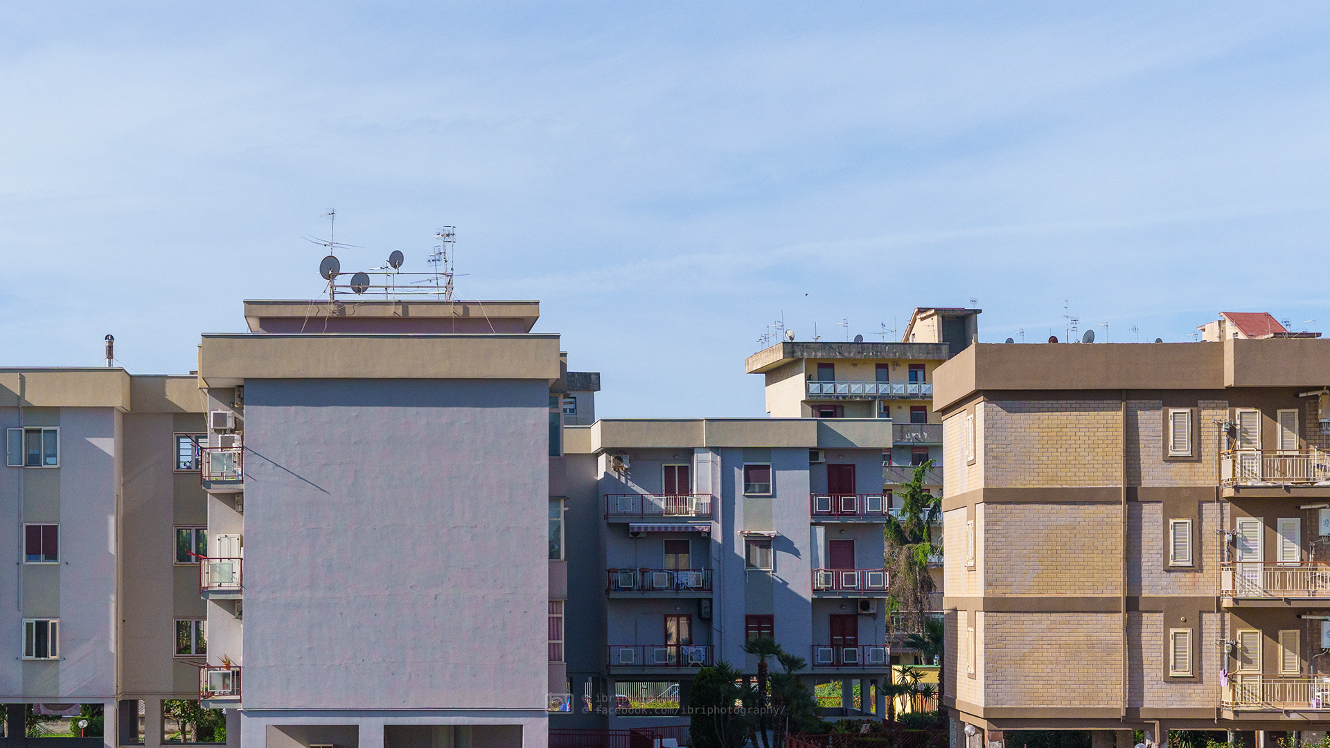 Some of the the sun soaked and eclectic urban architecture along Strada State 145
