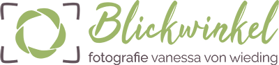 Logo: Blickwinkelfotografie Vanessa von Wieding
