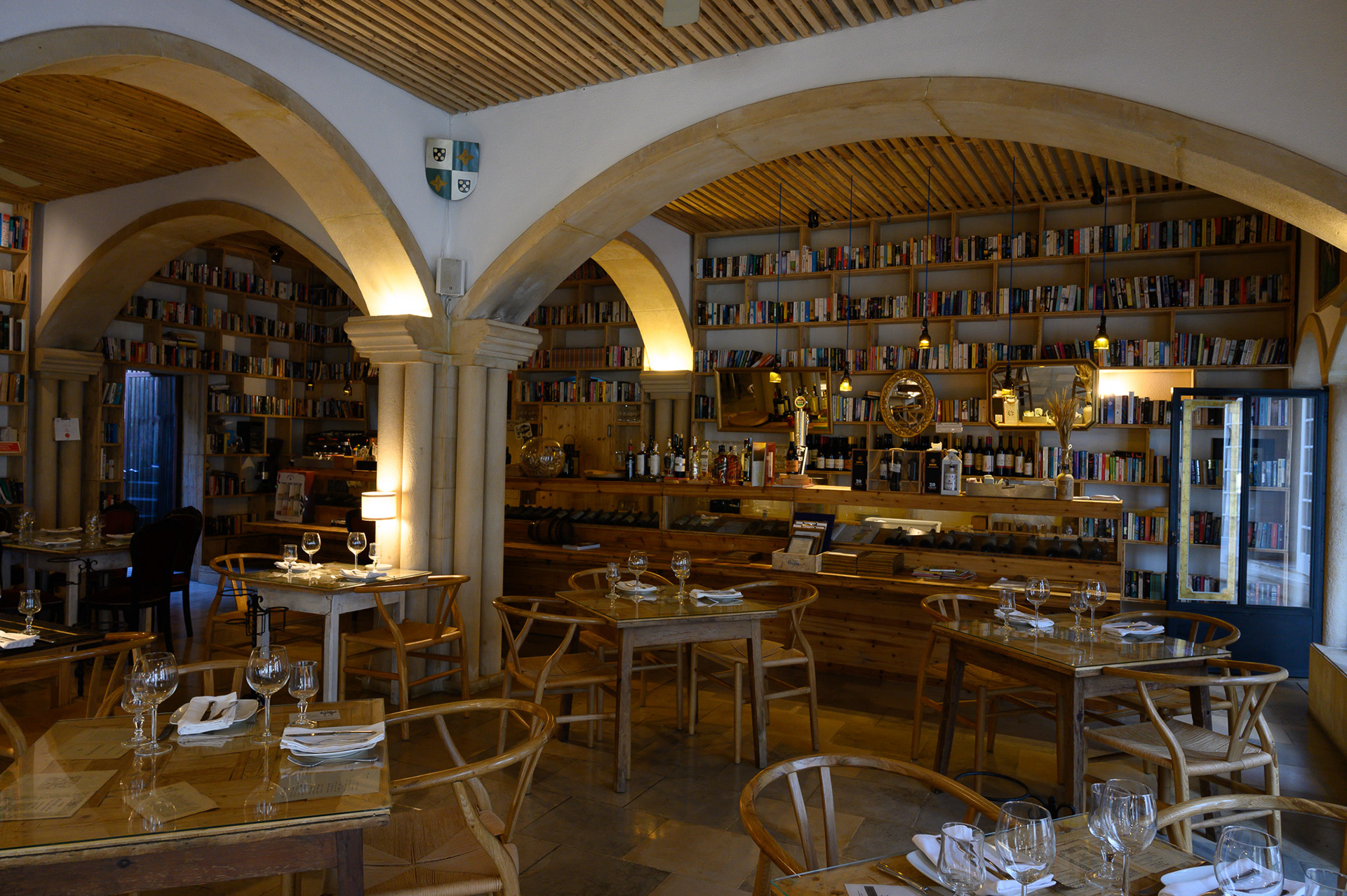 Unser Hotel Literary