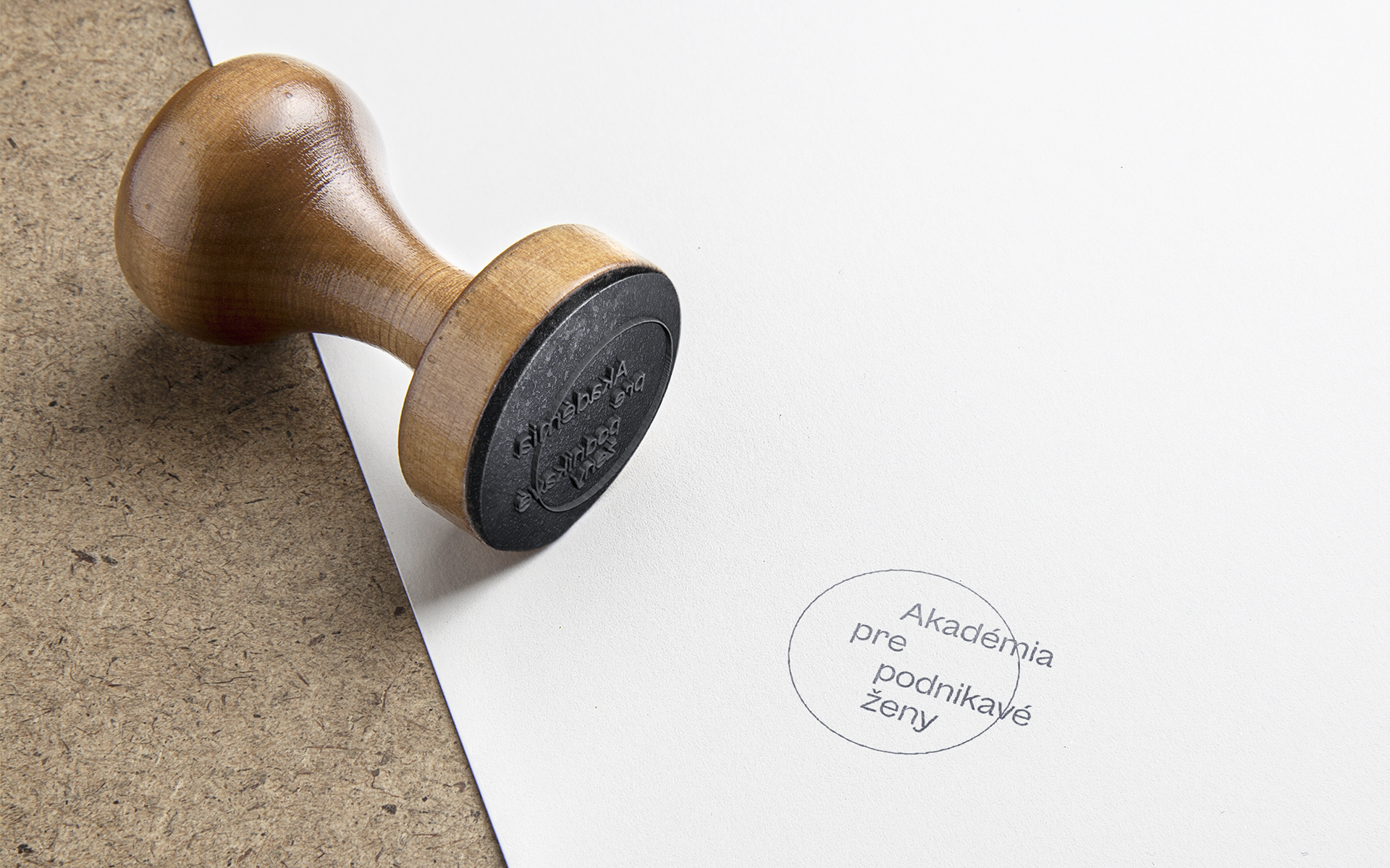 Akadémia pre podnikavé ženy stamp