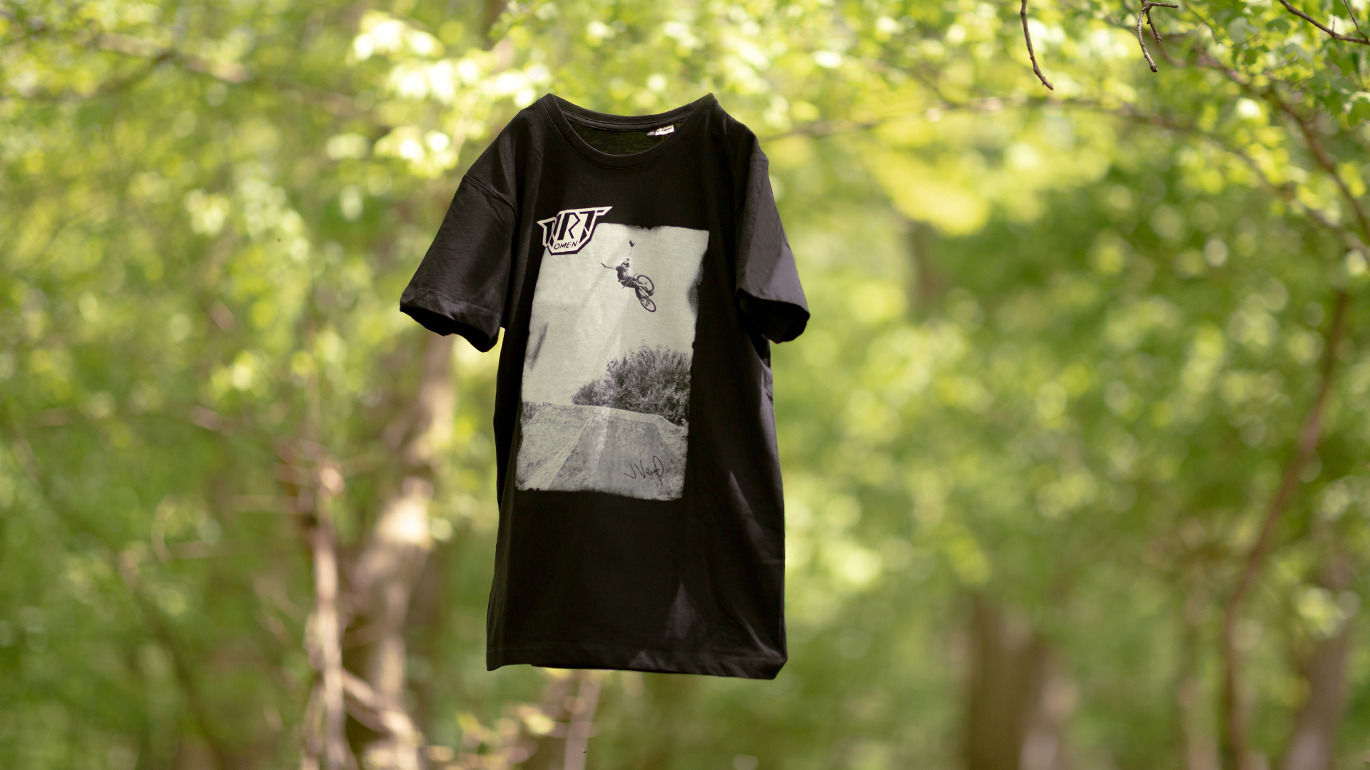 Dirt Omen signature tee with Jakub Vencl no hand transfer over the ramp