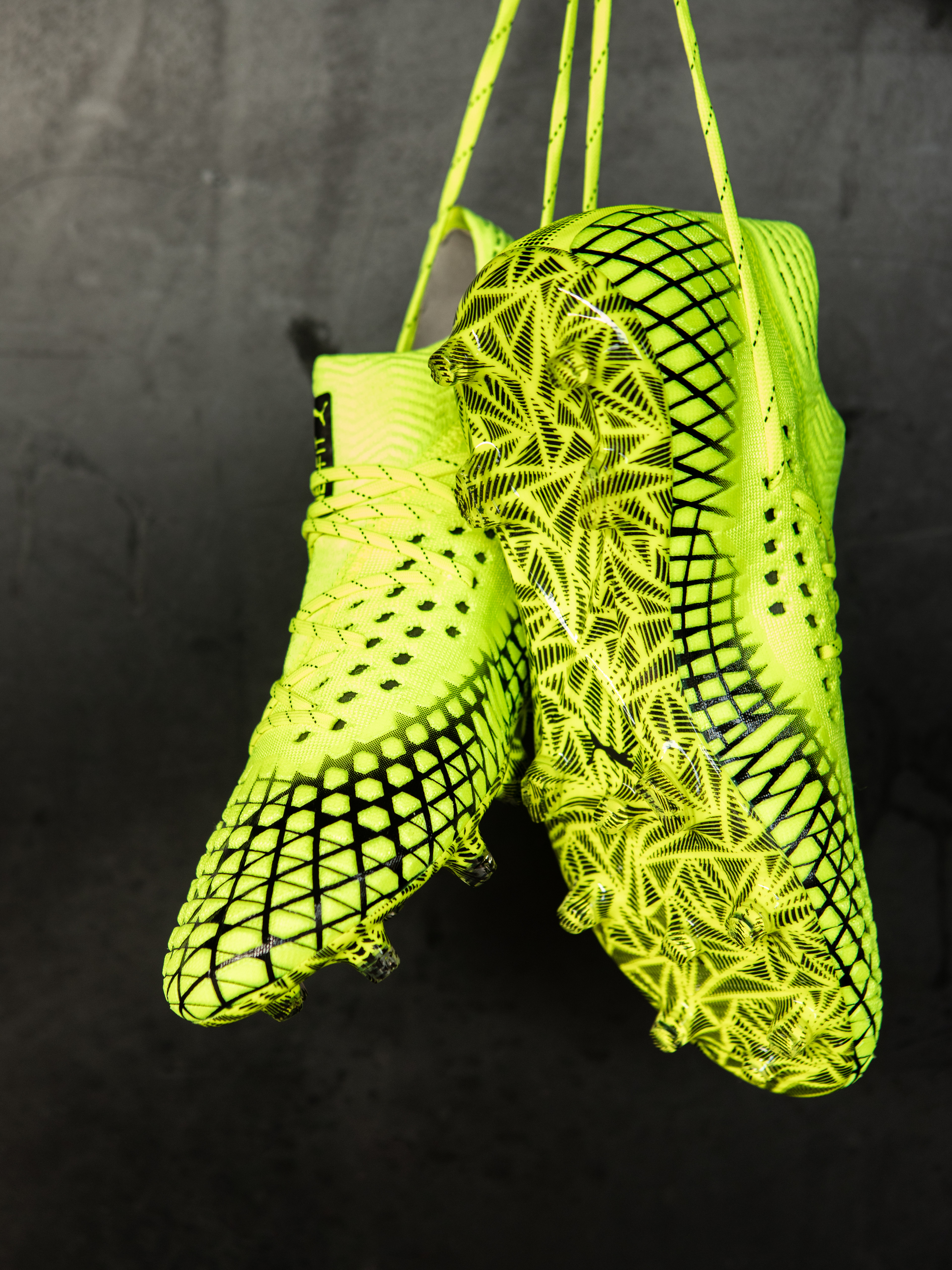 Chaussures de football de la marque Puma à Paris. © Aubin Menestret